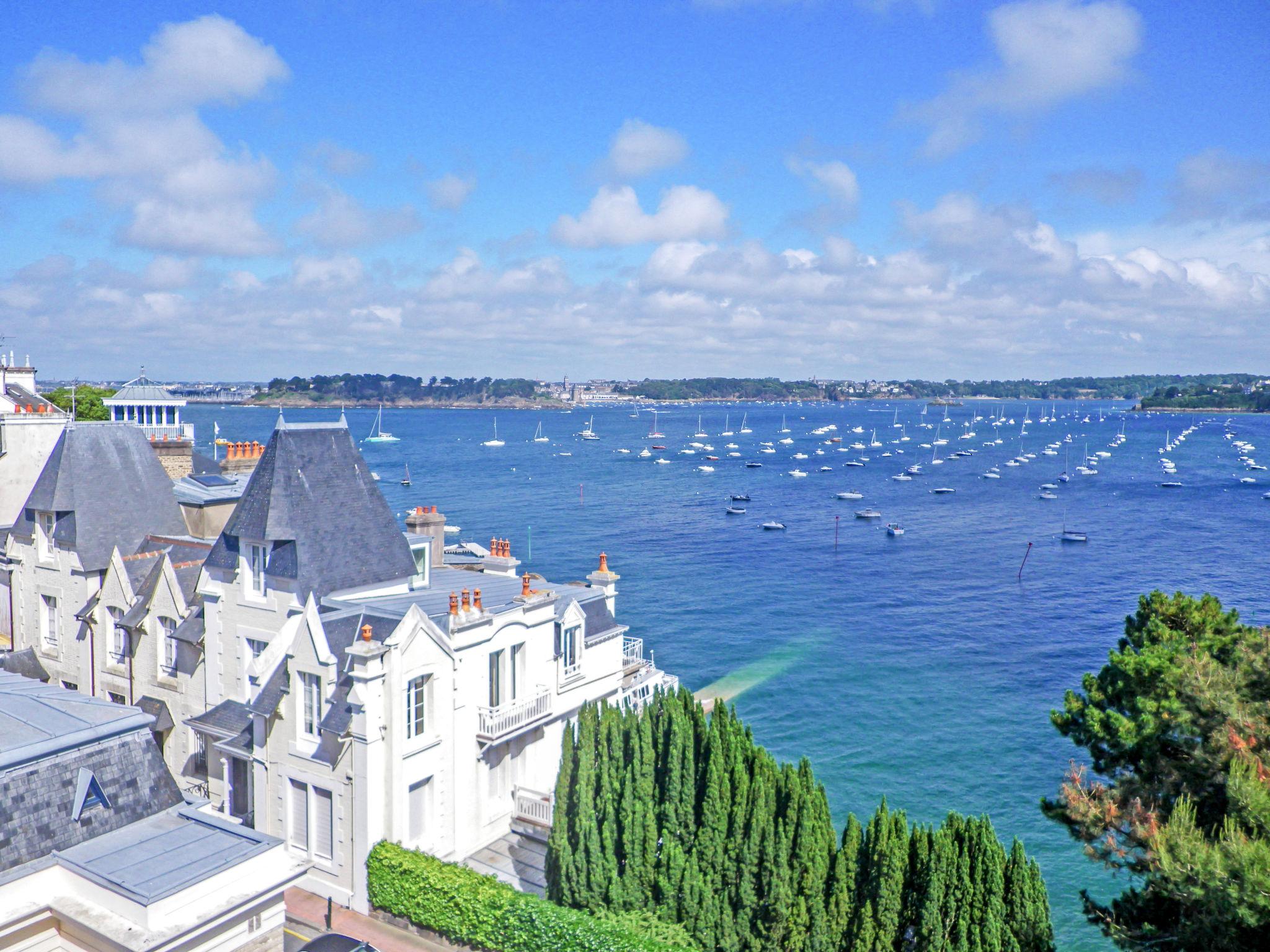 Foto 3 - Apartamento de 1 habitación en Dinard con terraza y vistas al mar