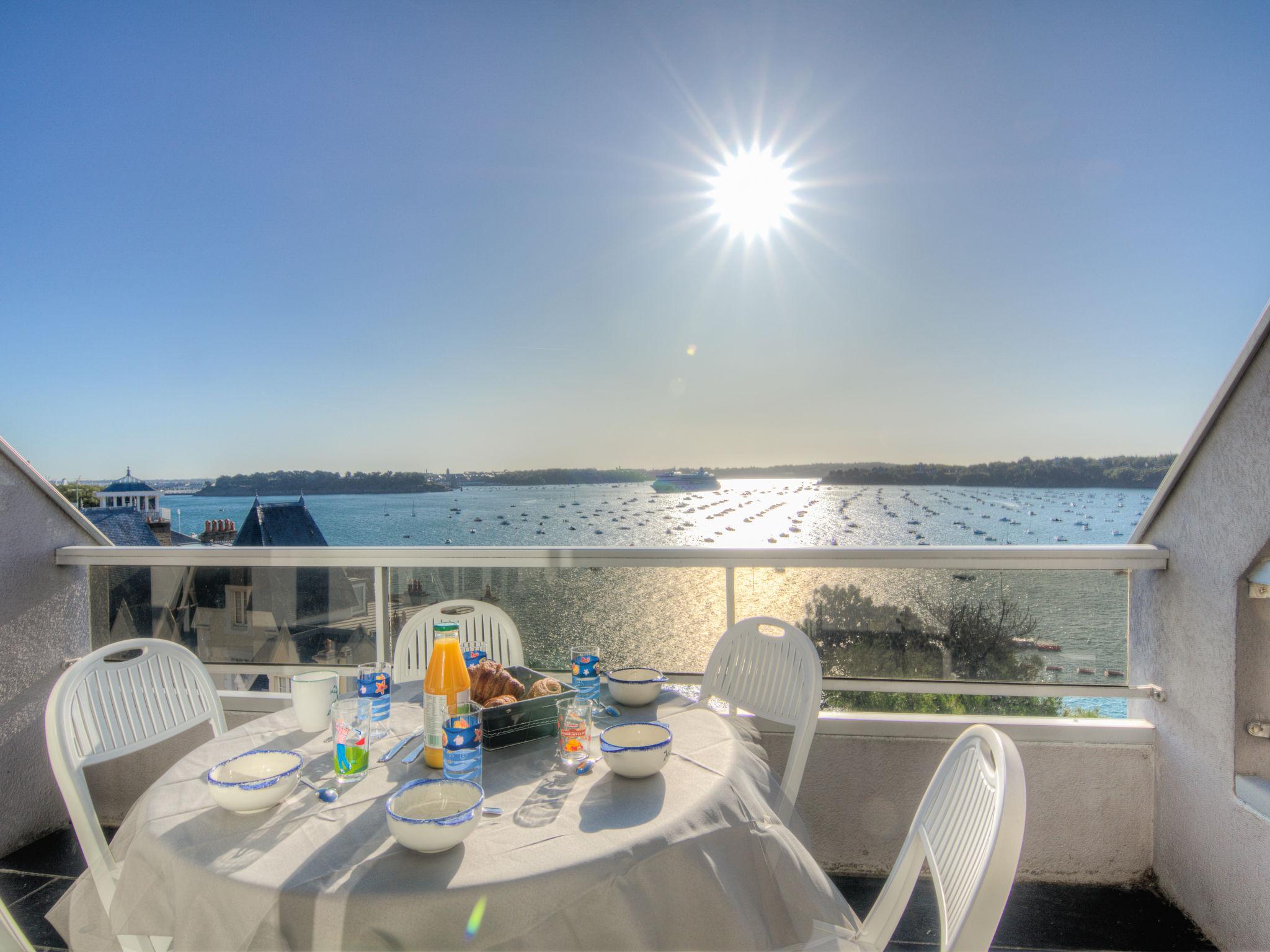 Photo 1 - Appartement de 1 chambre à Dinard avec terrasse et vues à la mer