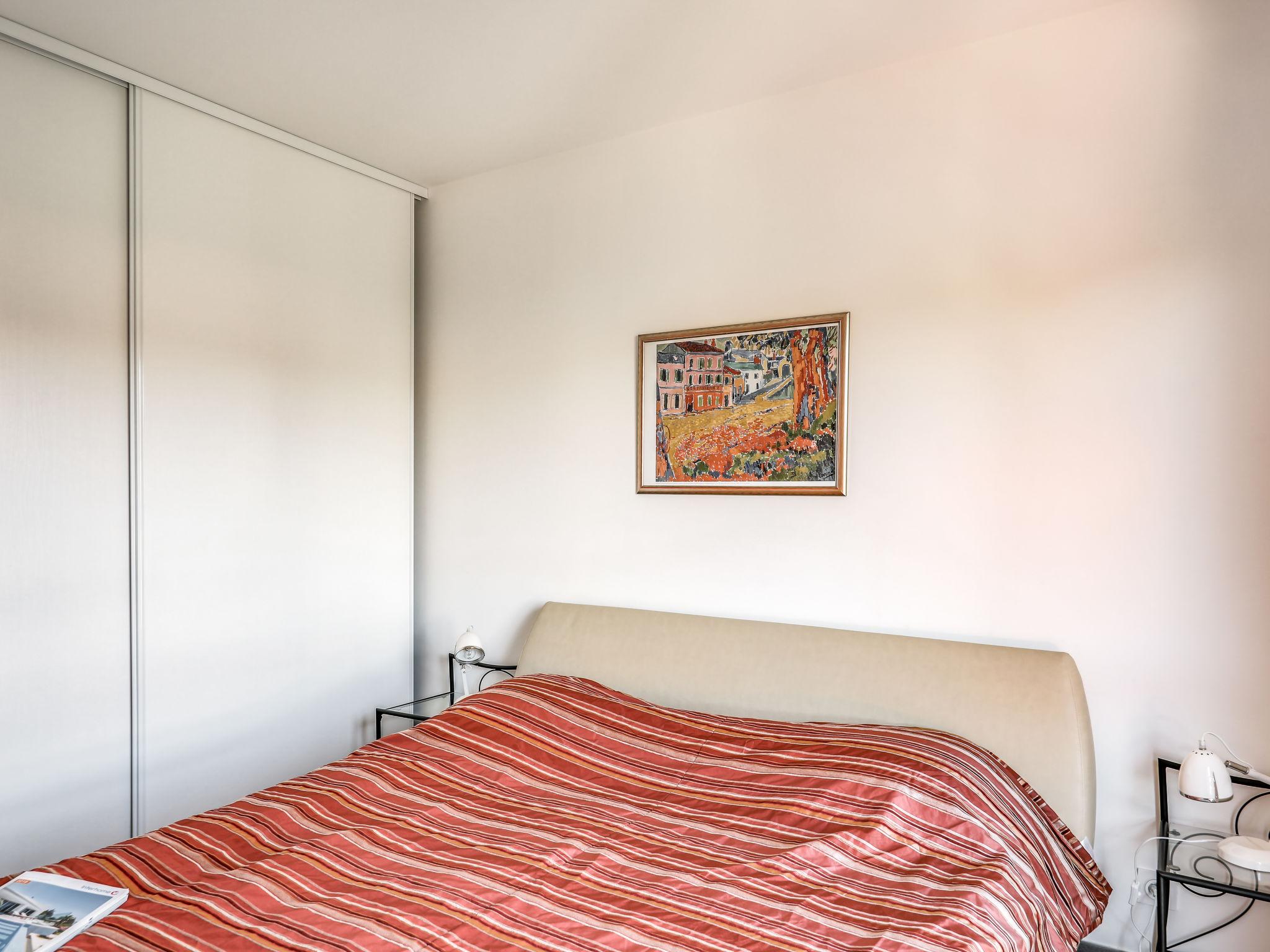 Foto 11 - Apartamento de 1 habitación en Saint-Raphaël con terraza y vistas al mar
