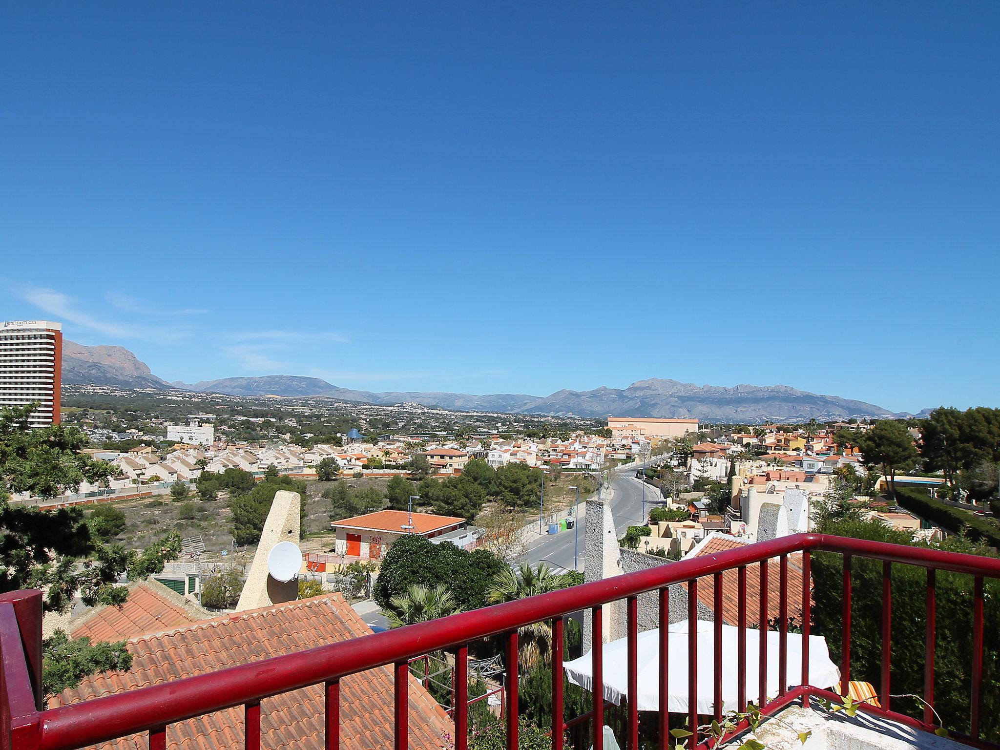 Photo 17 - 3 bedroom House in Benidorm with private pool and sea view