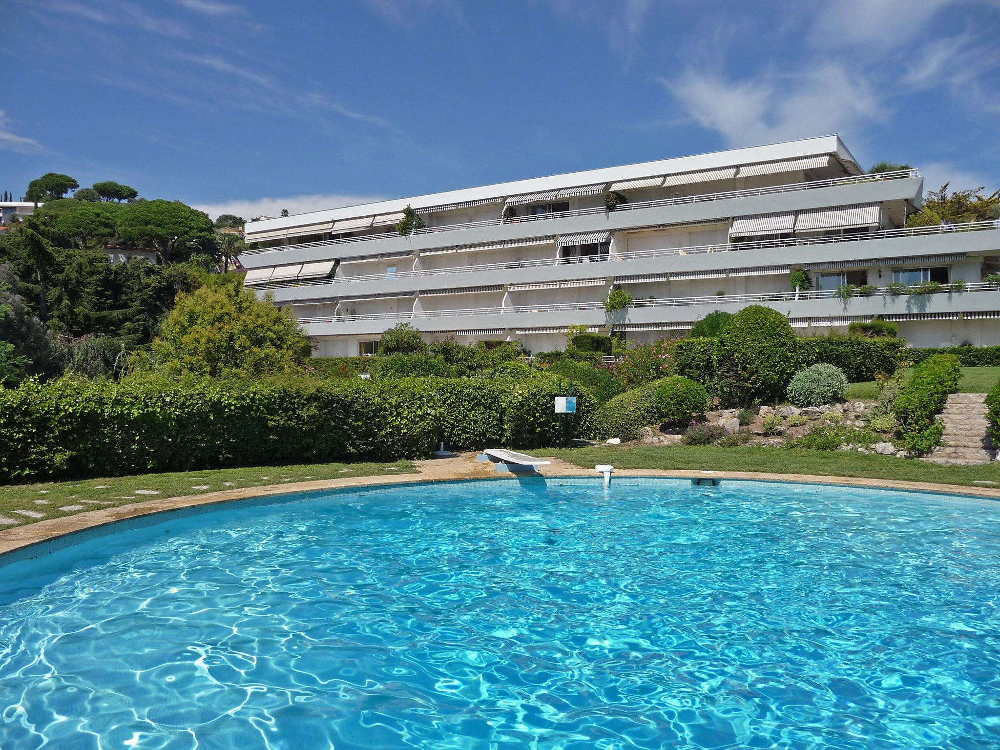 Foto 1 - Apartamento de 2 quartos em Cannes com piscina e vistas do mar