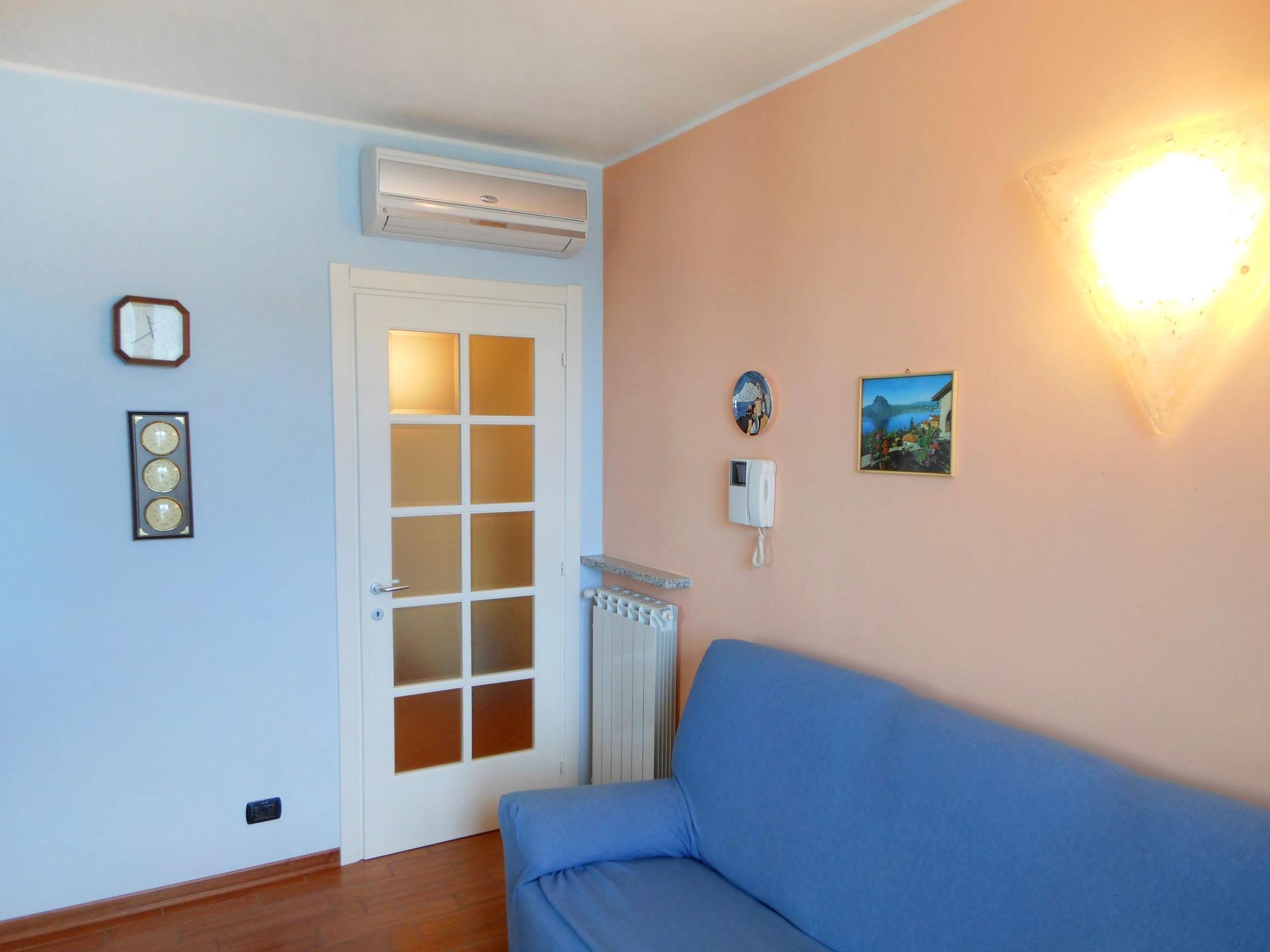 Foto 7 - Apartamento de 2 quartos em Porto Ceresio com vista para a montanha