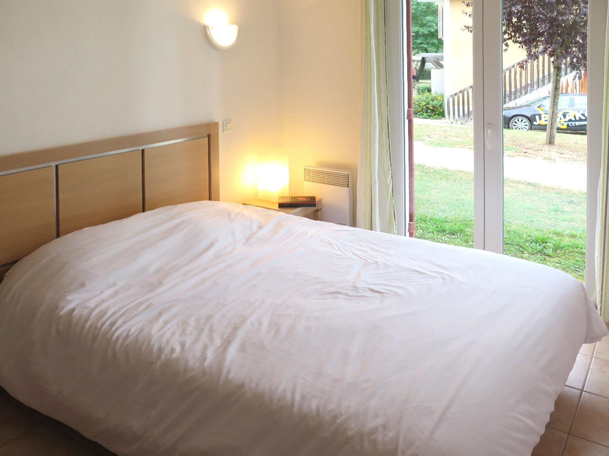 Foto 5 - Appartamento con 2 camere da letto a Barbaste con piscina e giardino