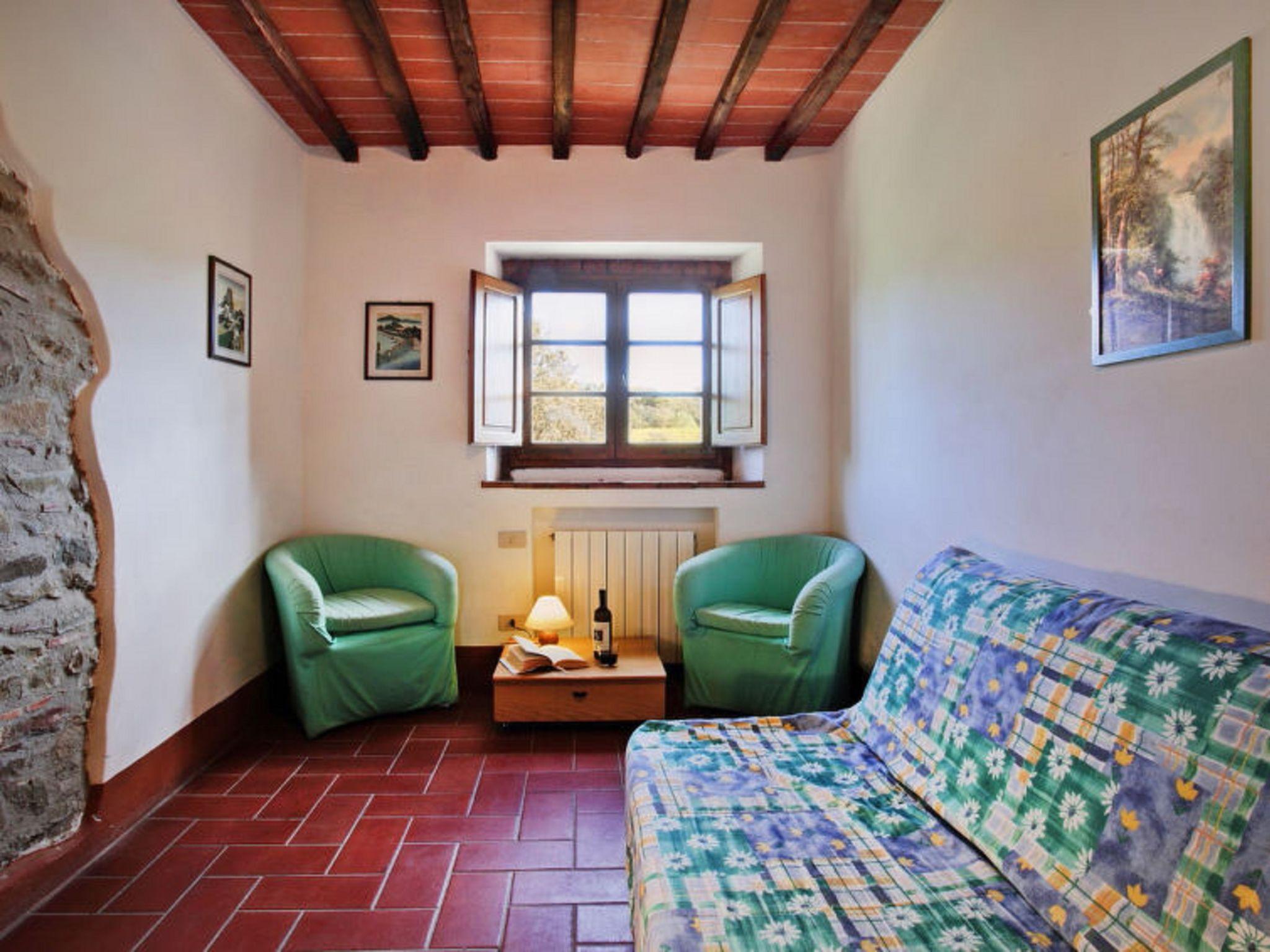 Photo 4 - 7 bedroom Apartment in Gaiole in Chianti with swimming pool and garden