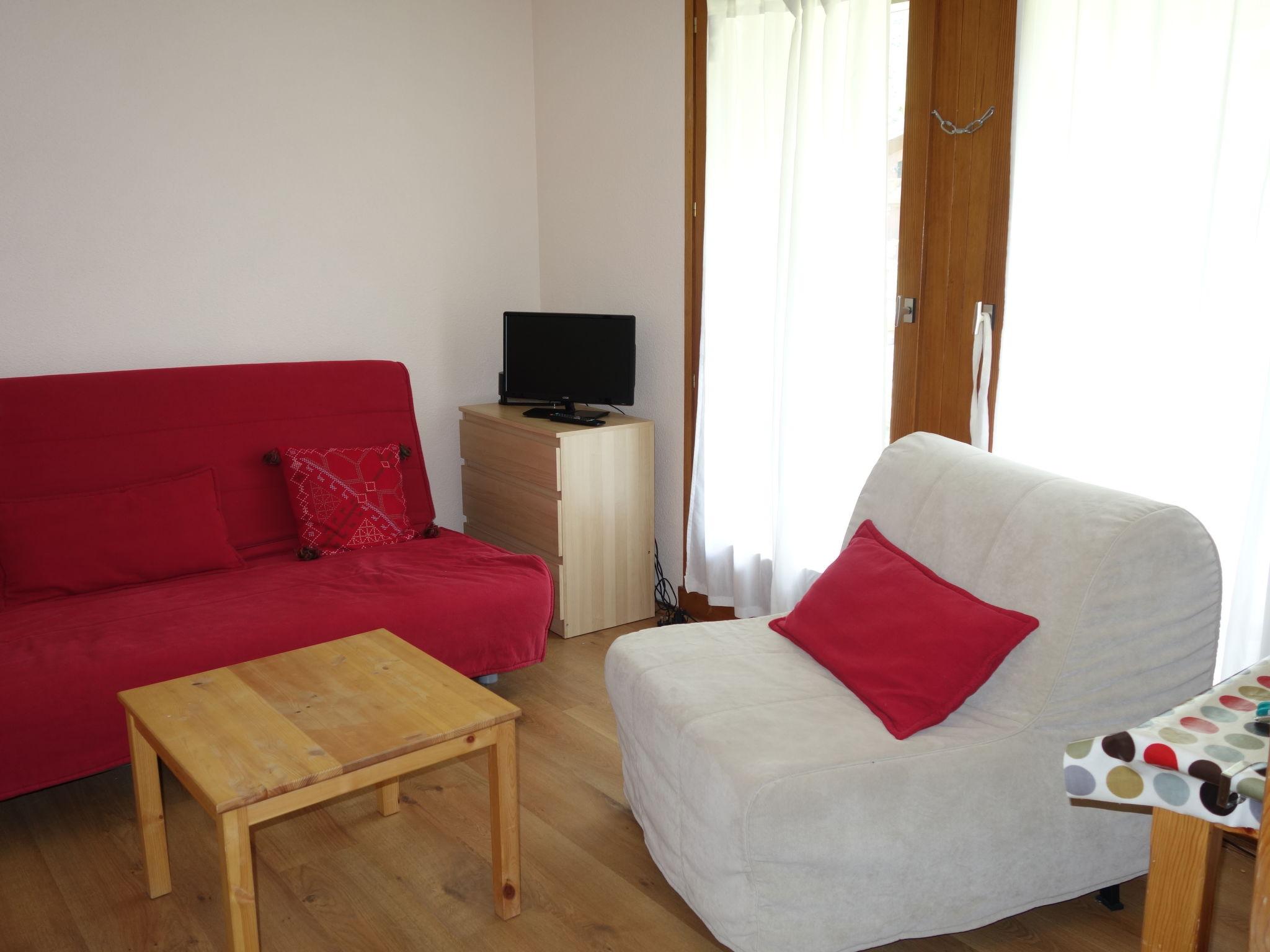 Photo 6 - 1 bedroom Apartment in Les Contamines-Montjoie with mountain view