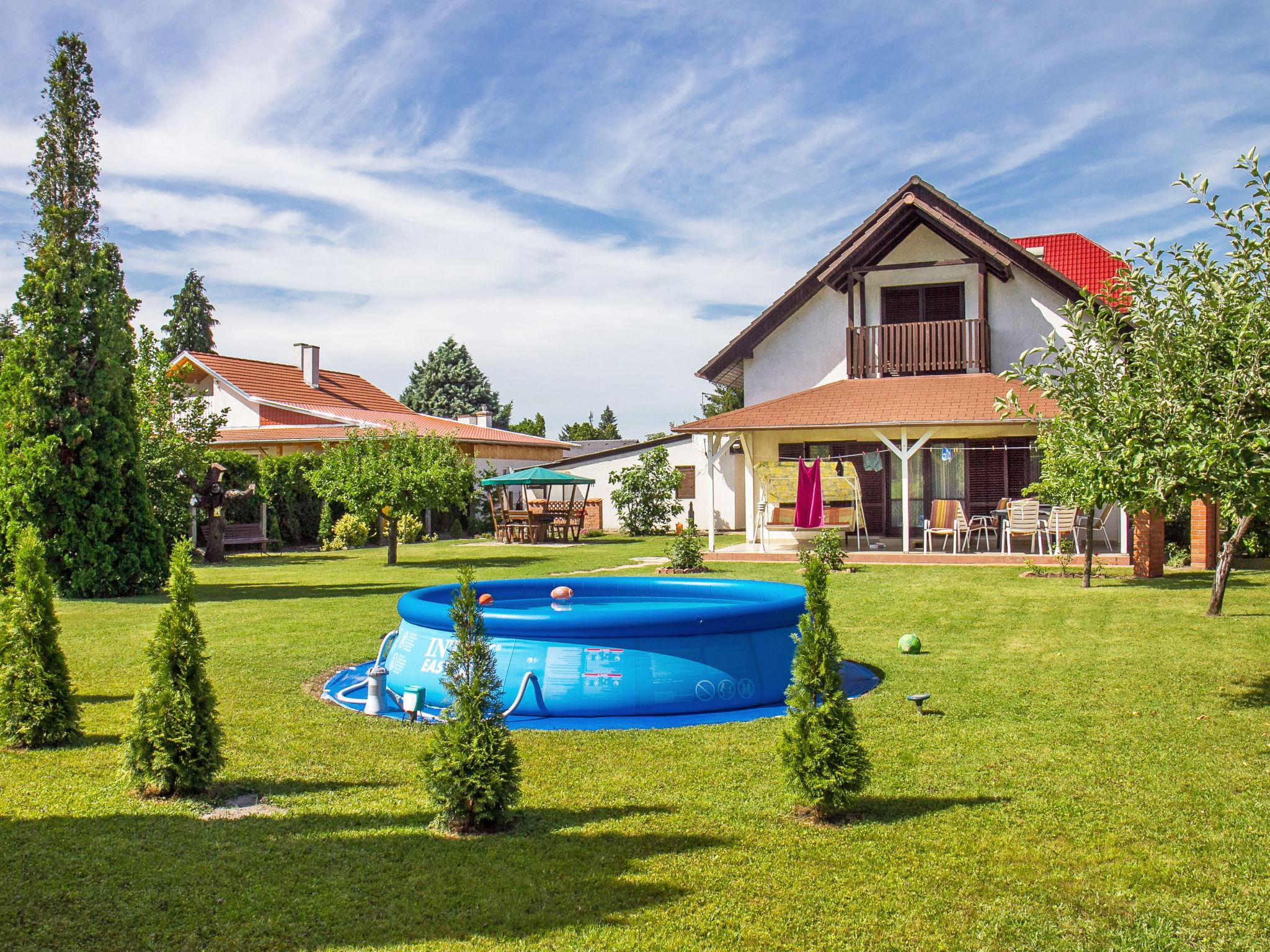 Photo 18 - Maison de 4 chambres à Balatonkeresztúr avec piscine privée et jardin