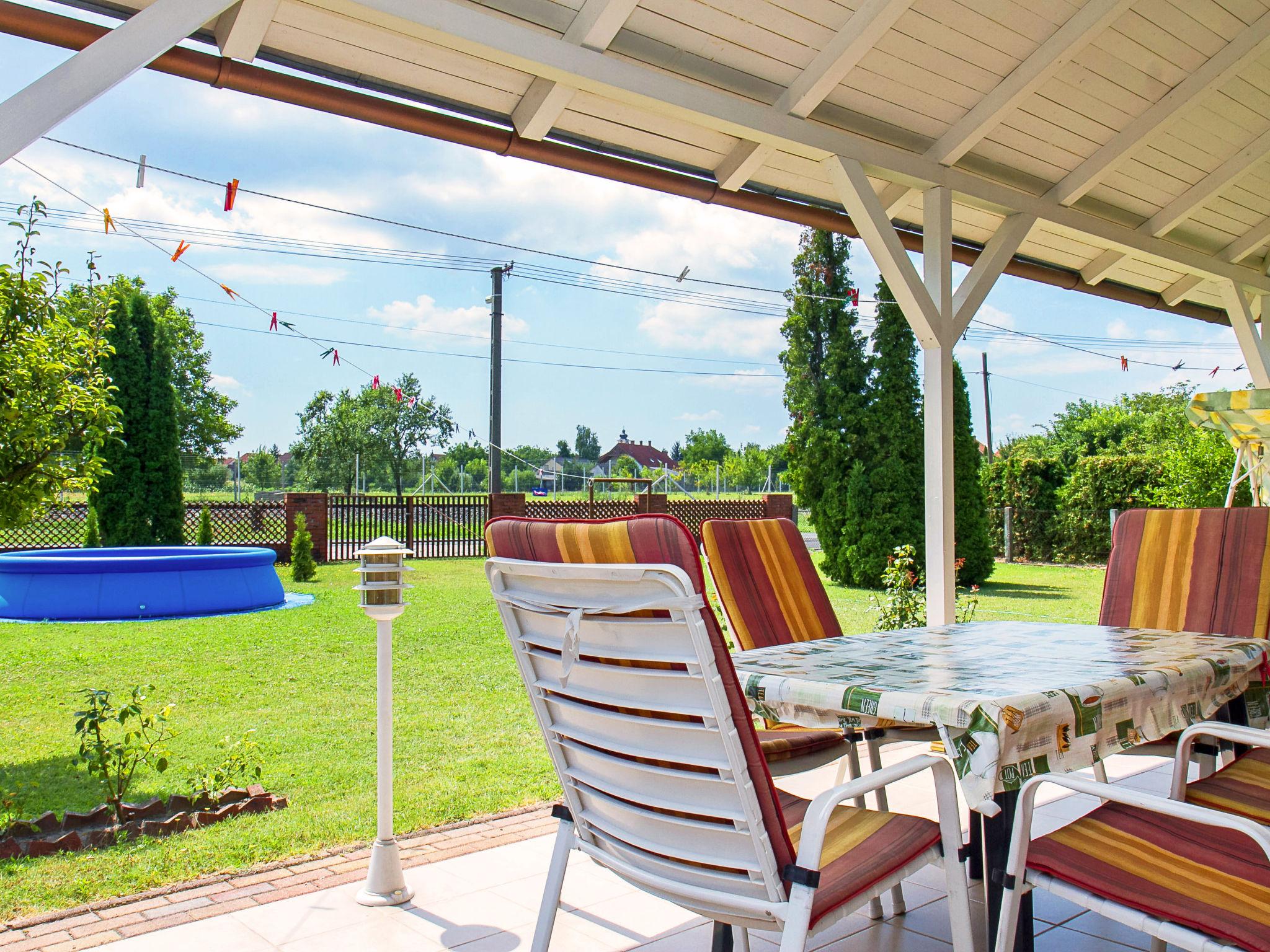 Photo 15 - Maison de 4 chambres à Balatonkeresztúr avec piscine privée et jardin