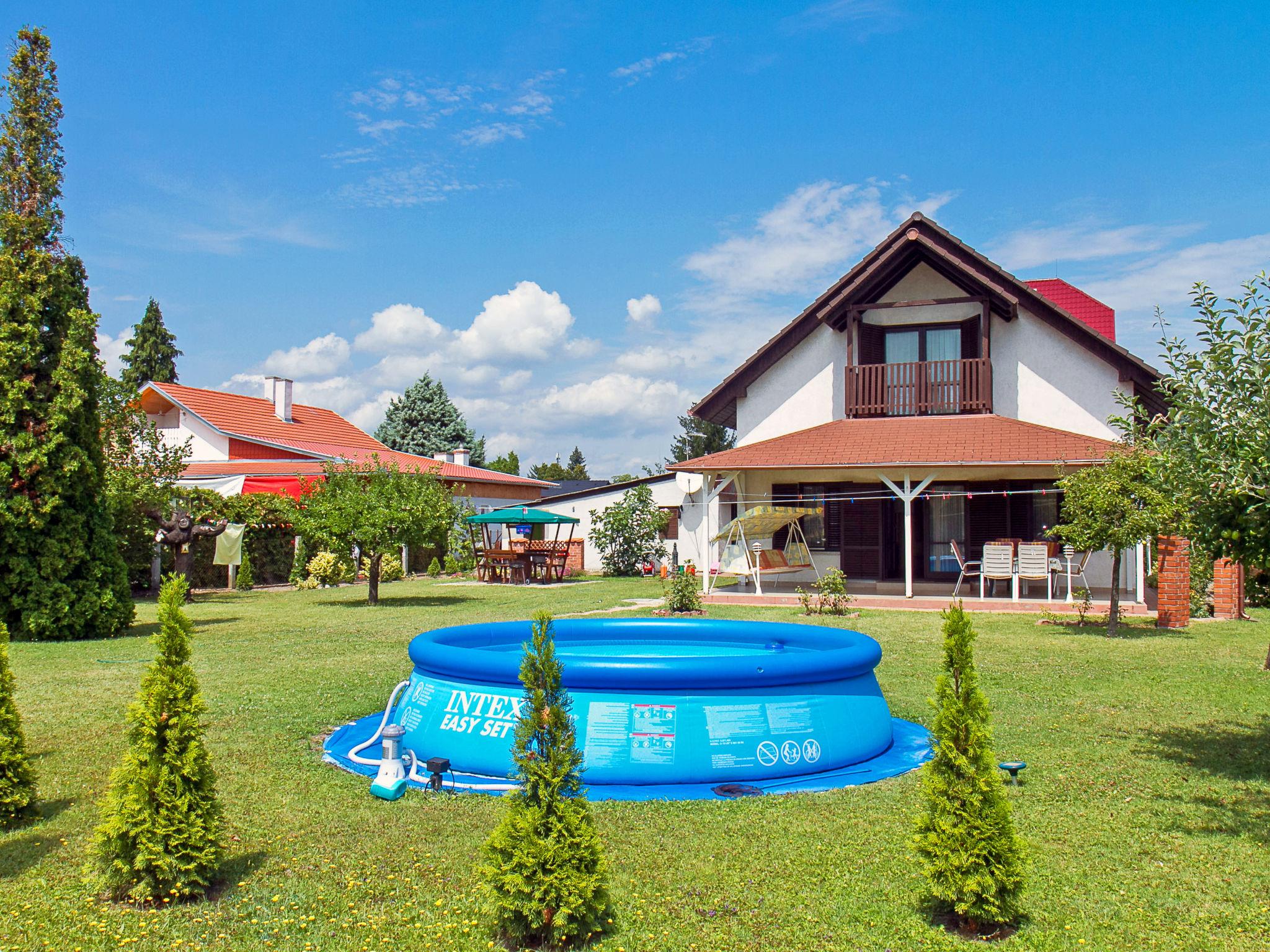 Foto 1 - Casa con 4 camere da letto a Balatonkeresztúr con piscina privata e giardino