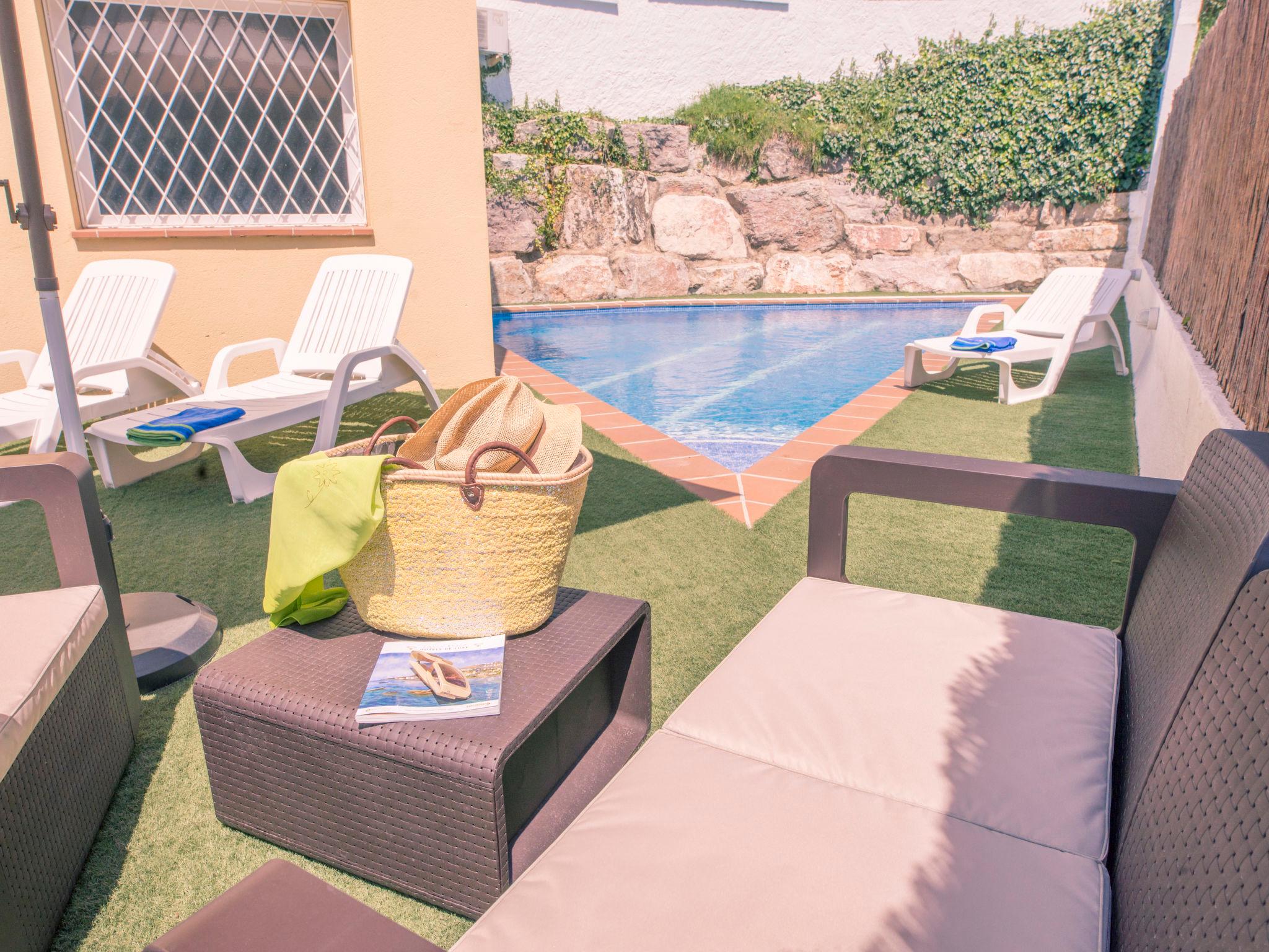 Foto 2 - Casa de 4 habitaciones en Lloret de Mar con piscina privada y vistas al mar