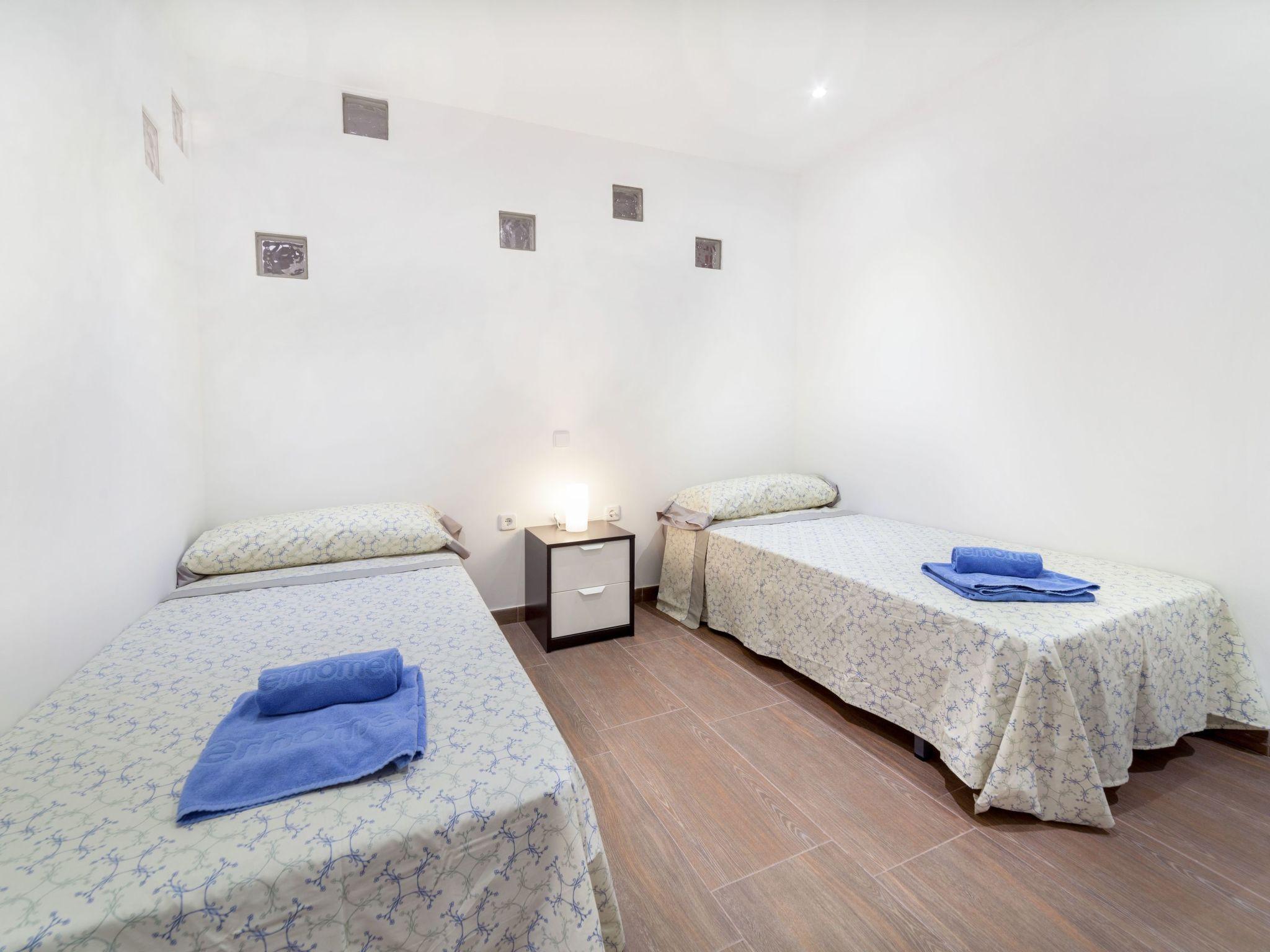 Foto 13 - Casa con 4 camere da letto a Lloret de Mar con piscina privata e vista mare