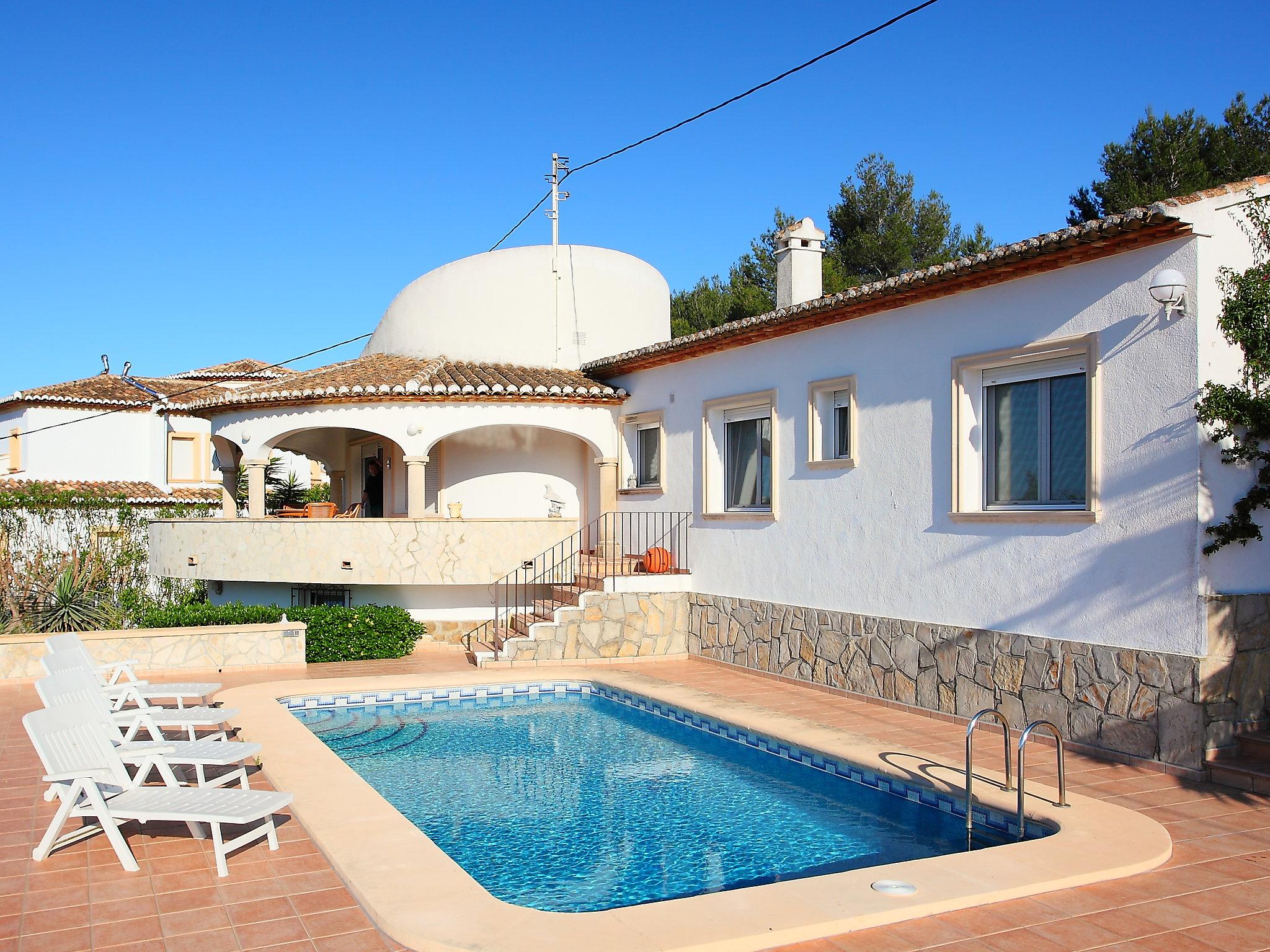 Foto 1 - Casa de 3 habitaciones en Jávea con piscina privada y jardín