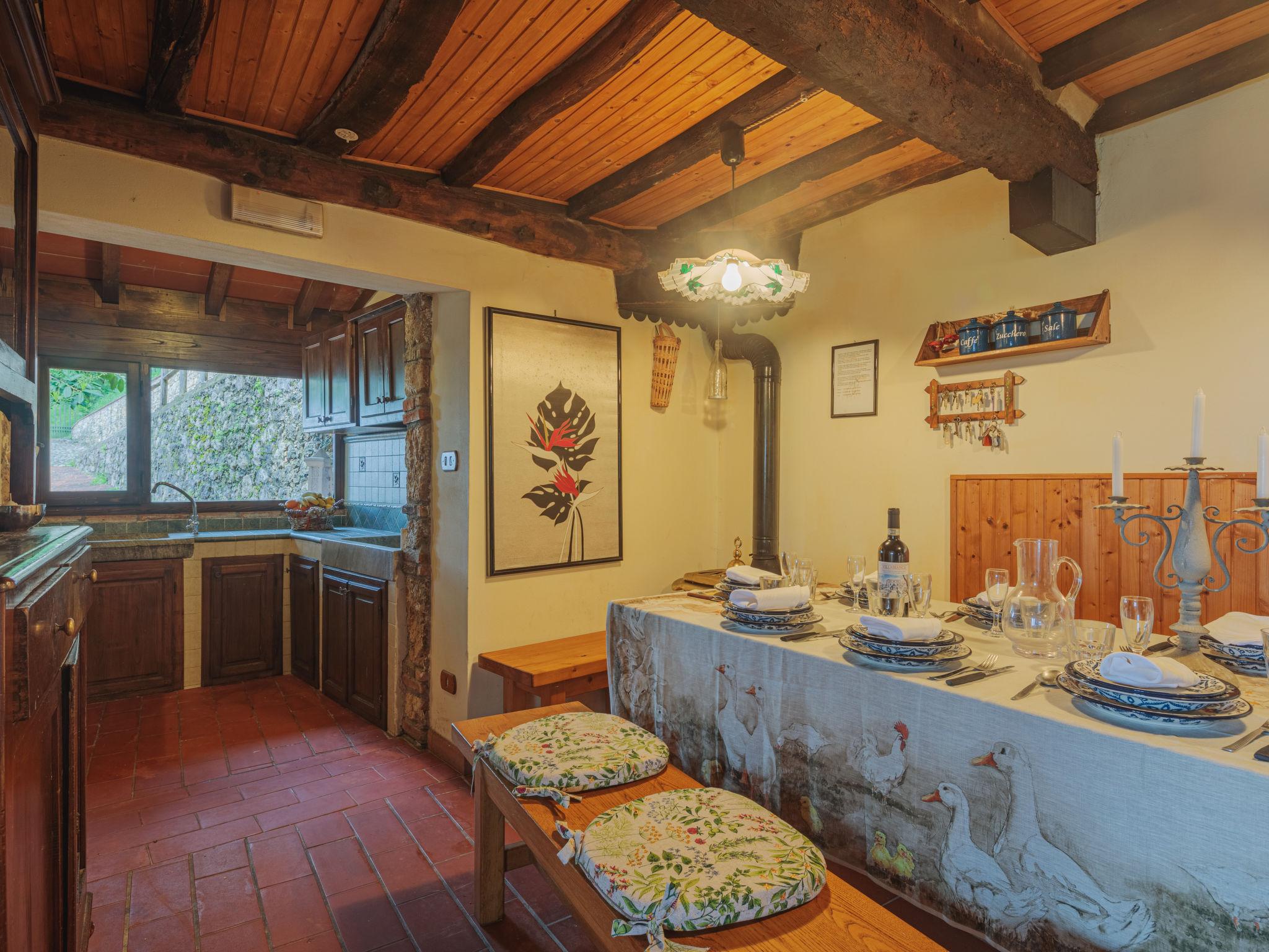 Photo 11 - 4 bedroom House in Camaiore with private pool and garden