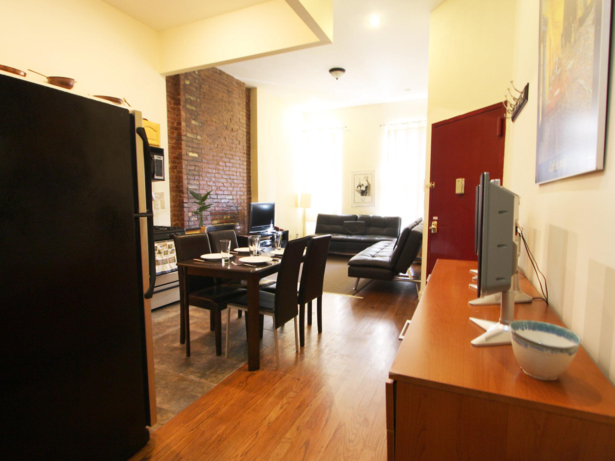 Photo 13 - 2 bedroom Apartment in New York