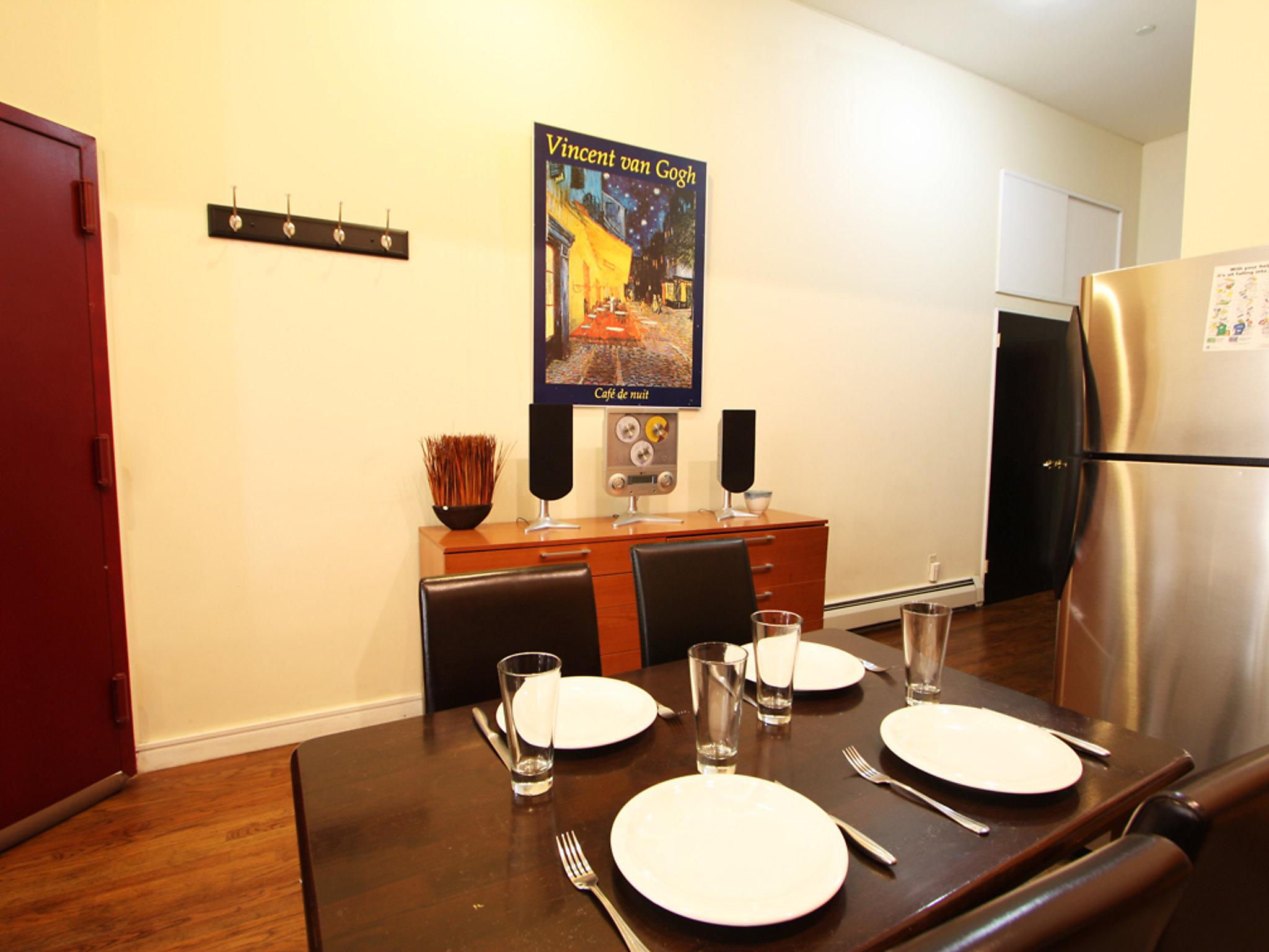 Photo 12 - 2 bedroom Apartment in New York