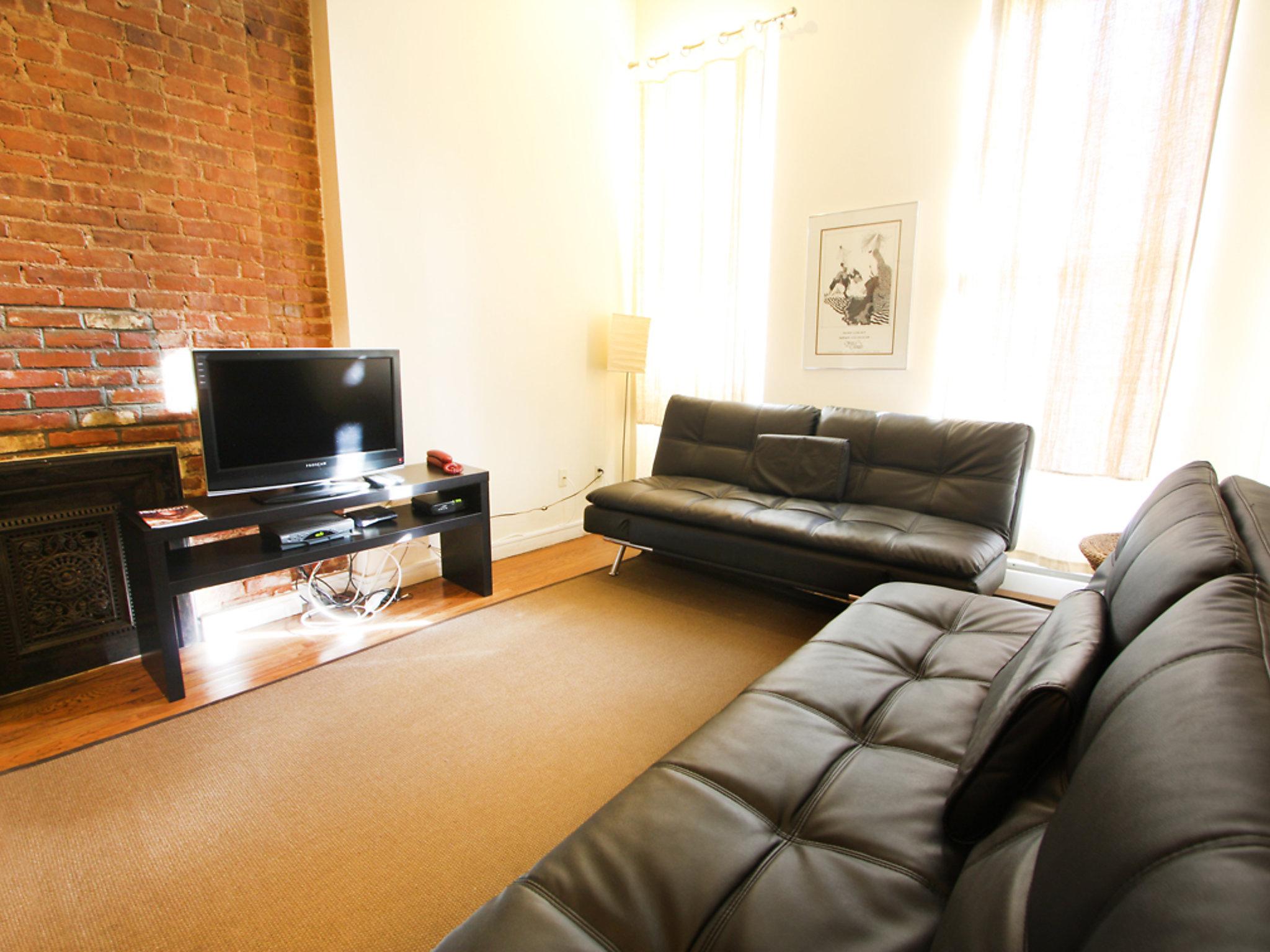 Photo 1 - 2 bedroom Apartment in New York