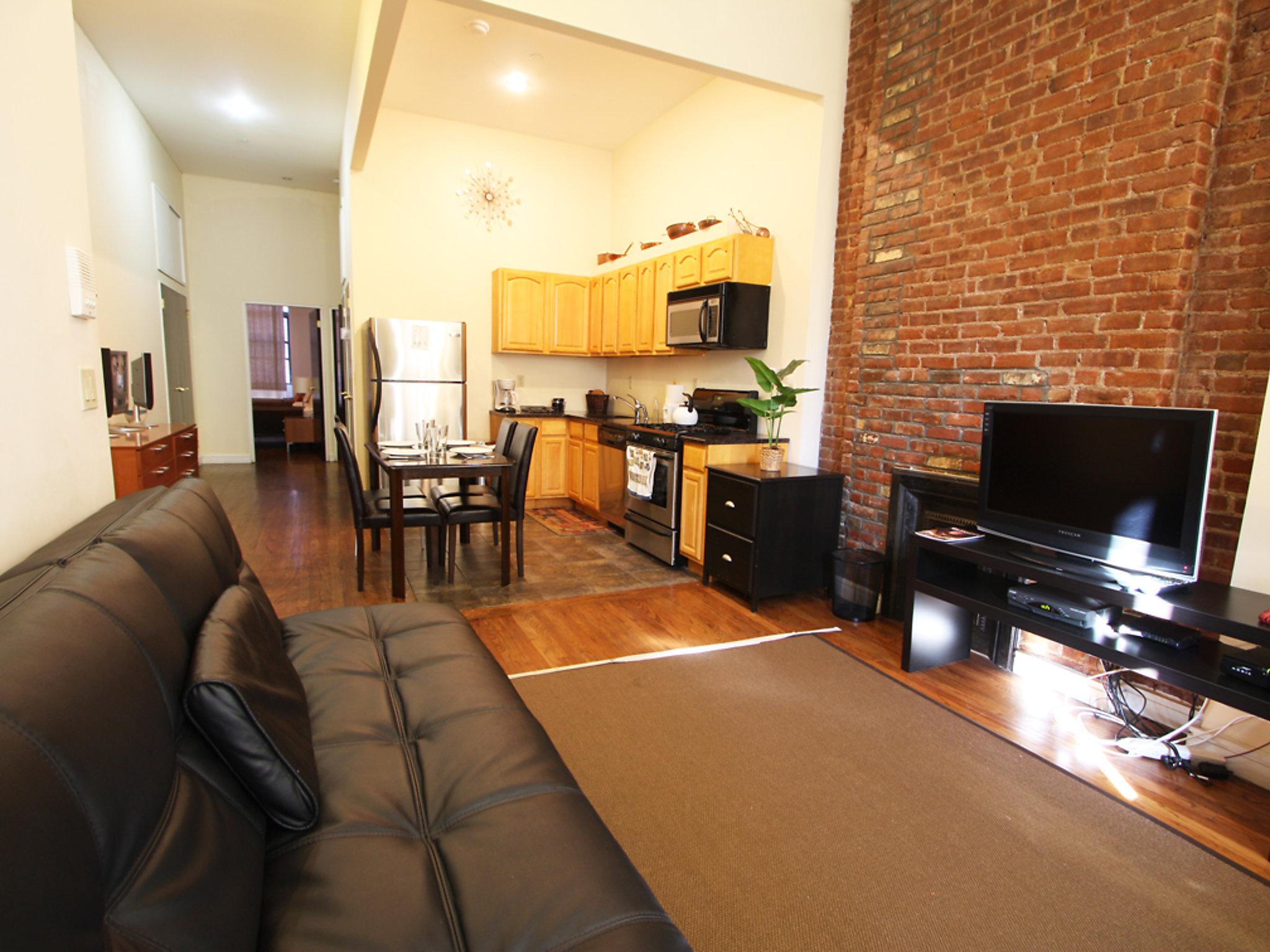 Photo 8 - 2 bedroom Apartment in New York