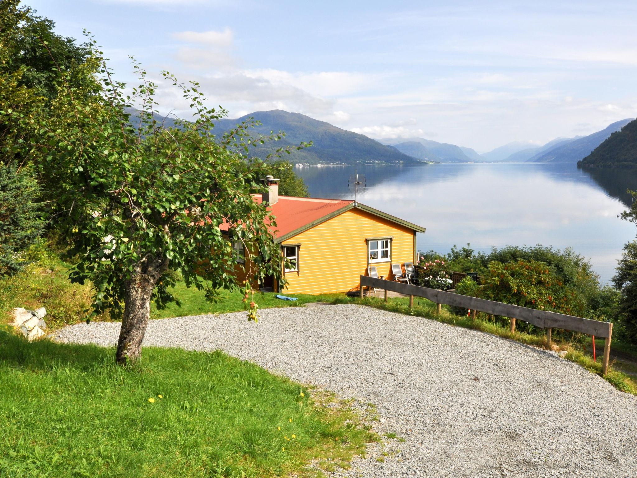 Photo 15 - 2 bedroom House in Bremanger with garden and terrace