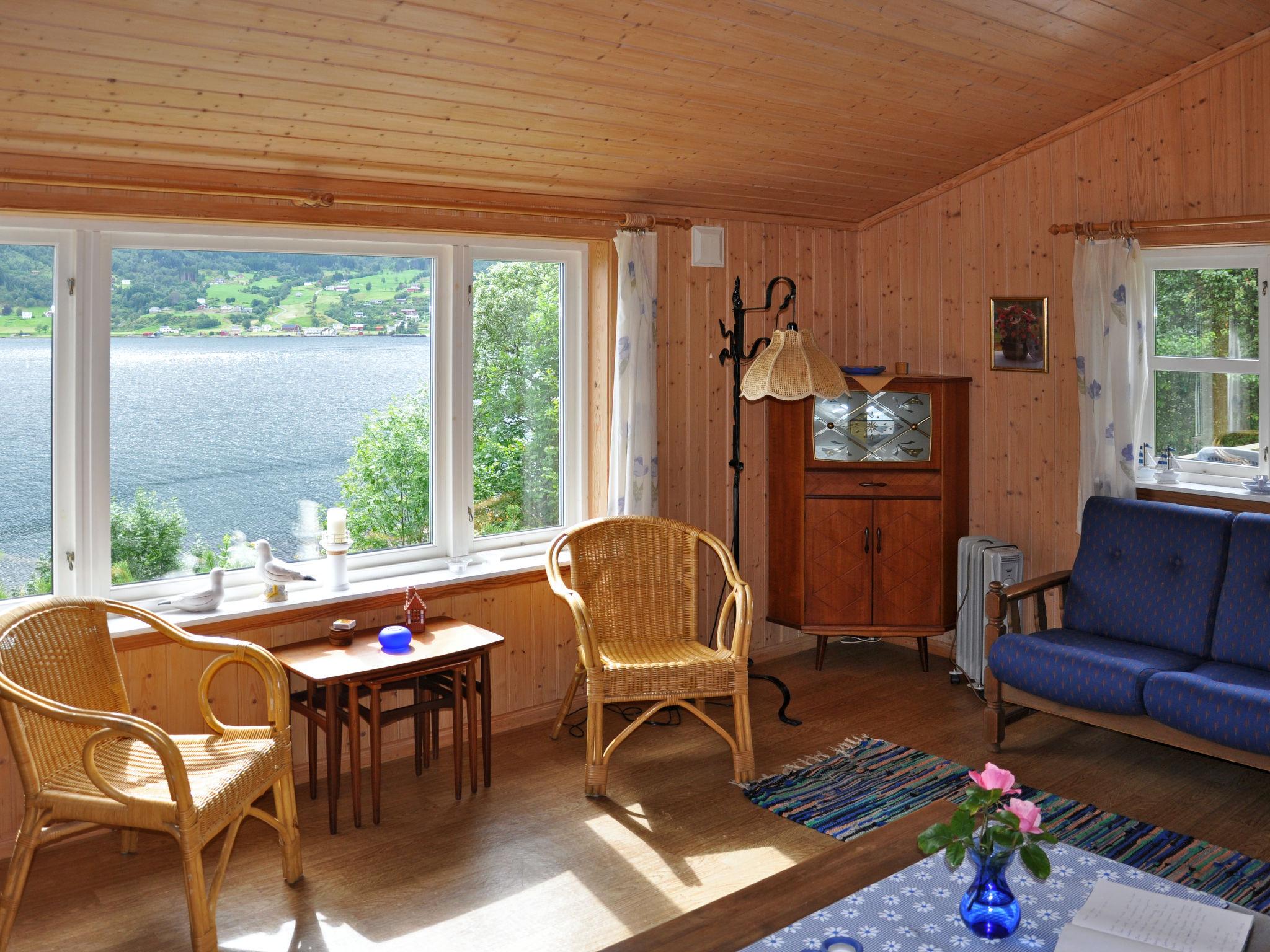 Foto 3 - Haus mit 2 Schlafzimmern in Bremanger mit garten und terrasse