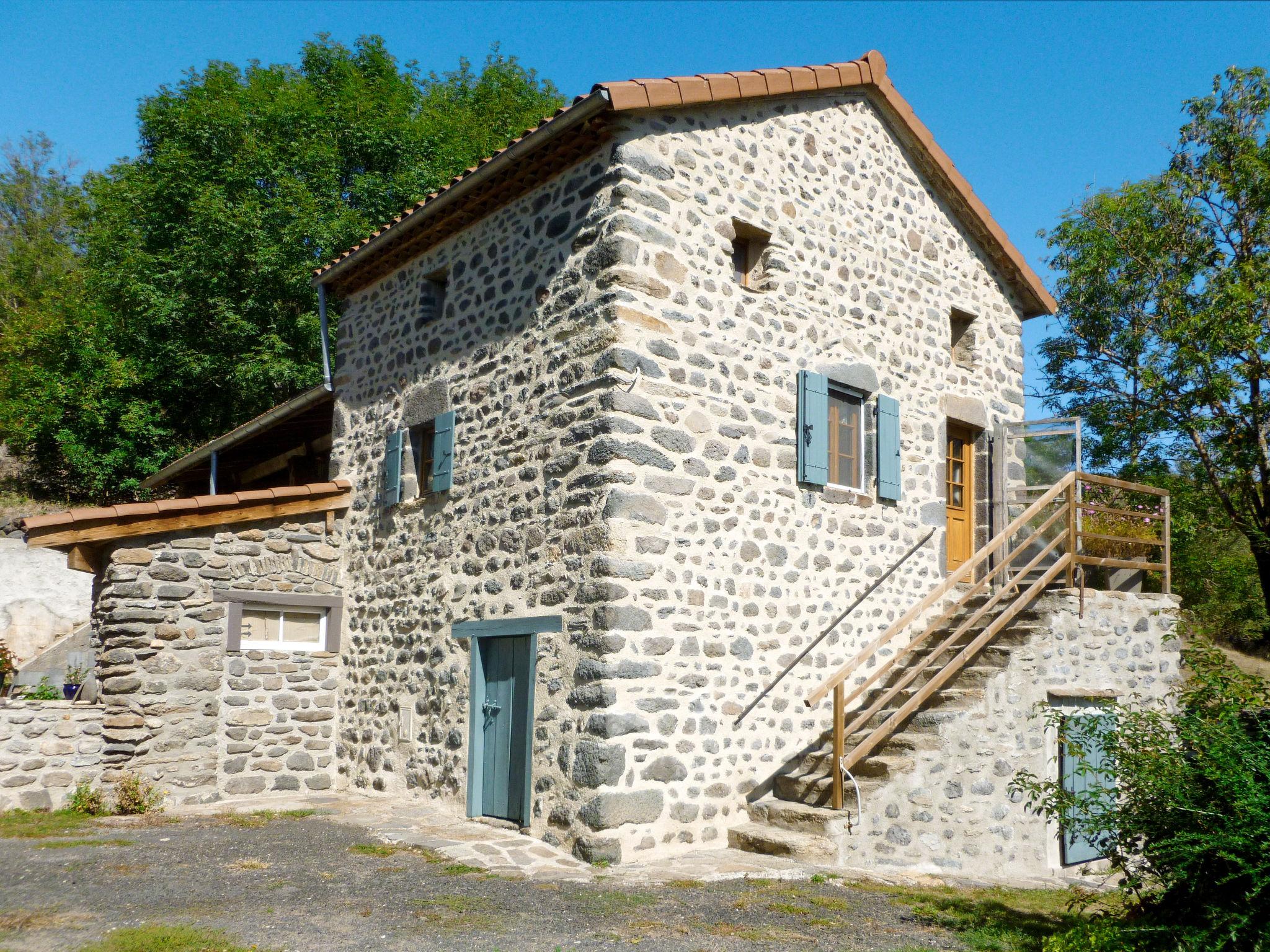 Photo 1 - Maison de 1 chambre à Blesle avec jardin