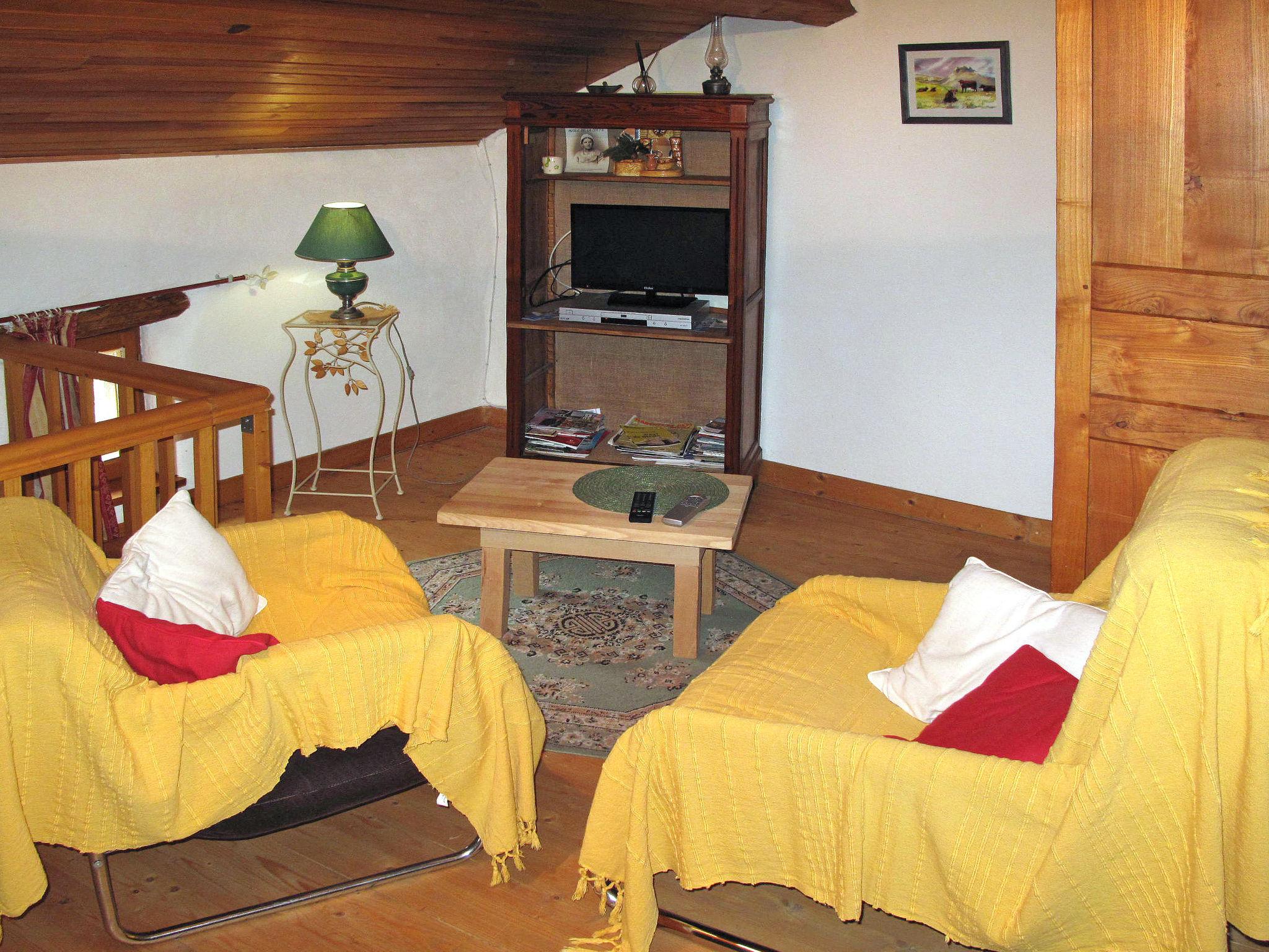 Foto 4 - Haus mit 1 Schlafzimmer in Blesle mit garten