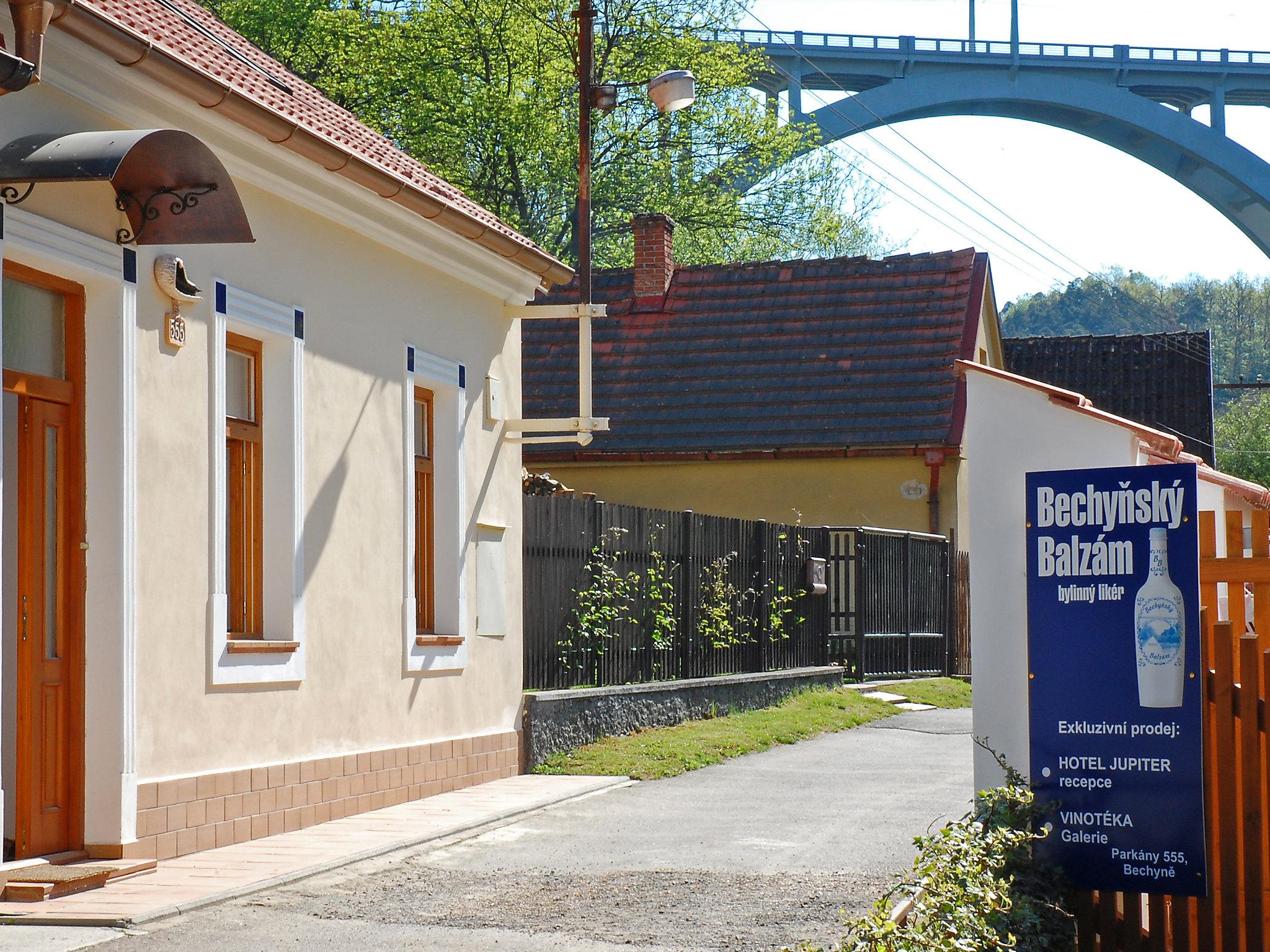 Foto 14 - Casa de 1 quarto em Bechyně com jardim e terraço