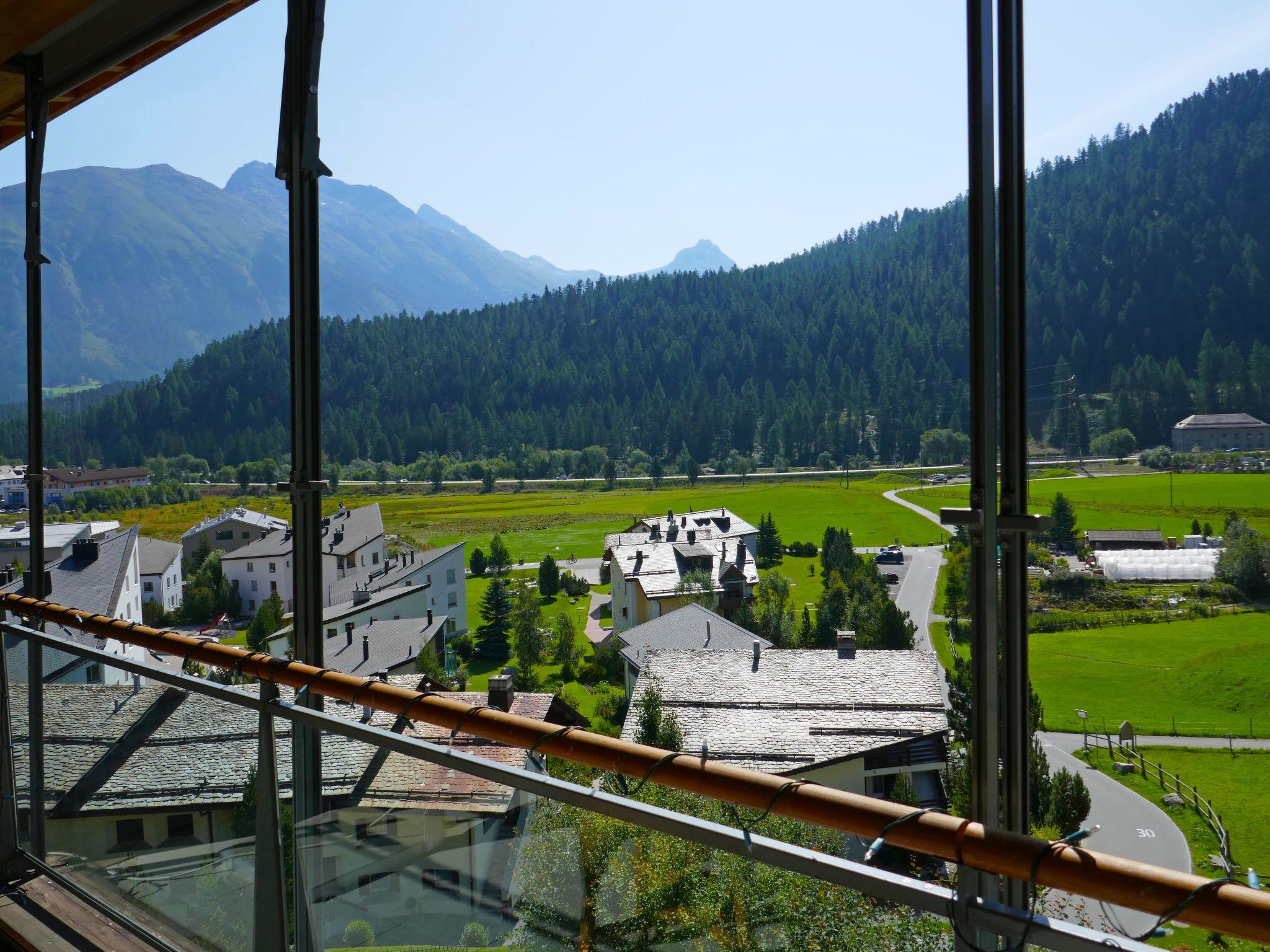 Foto 5 - Appartamento con 4 camere da letto a Celerina/Schlarigna con vista sulle montagne