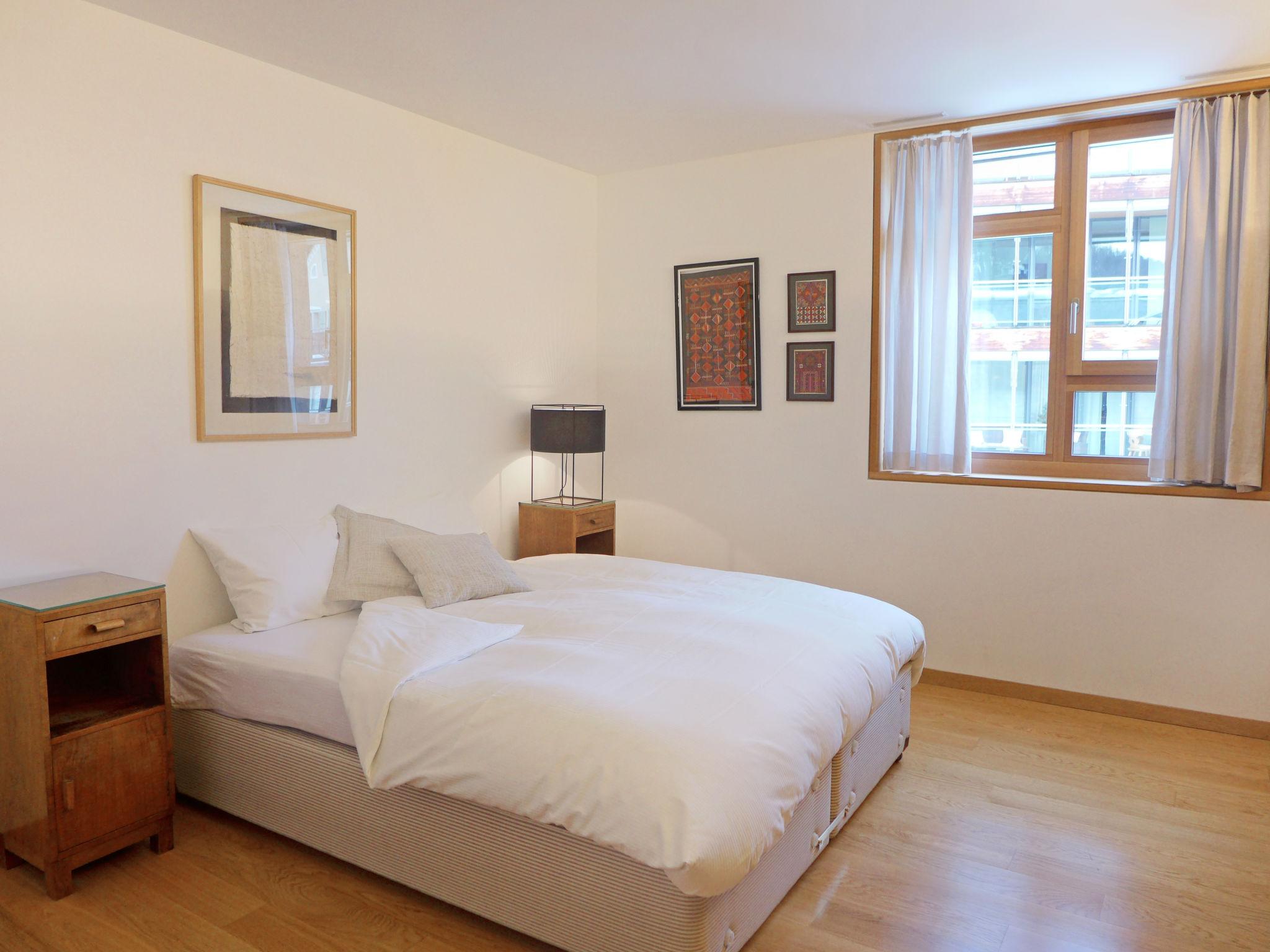 Foto 6 - Appartamento con 4 camere da letto a Celerina/Schlarigna con vista sulle montagne
