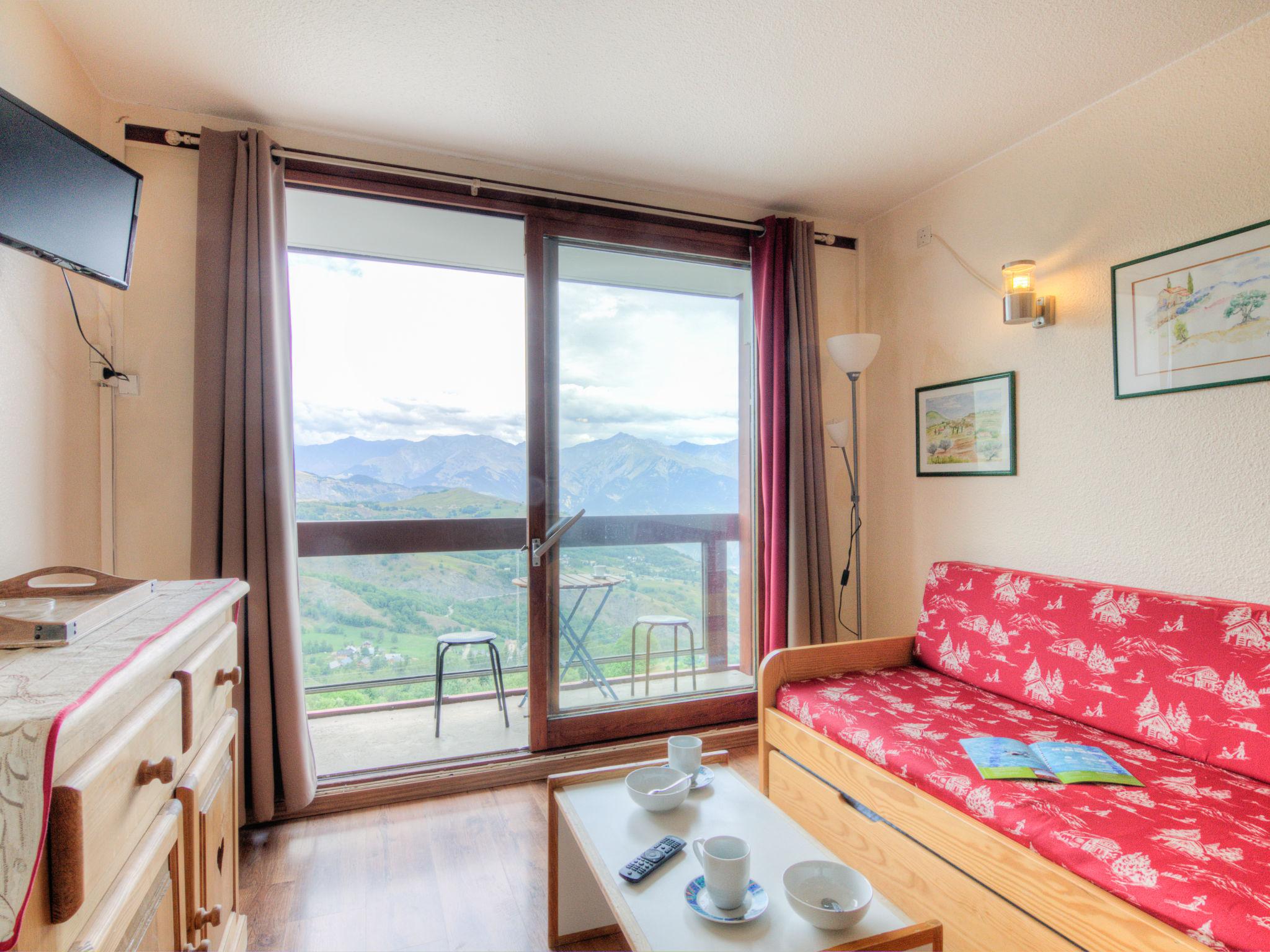 Foto 5 - Appartamento con 1 camera da letto a Villarembert con piscina e vista sulle montagne