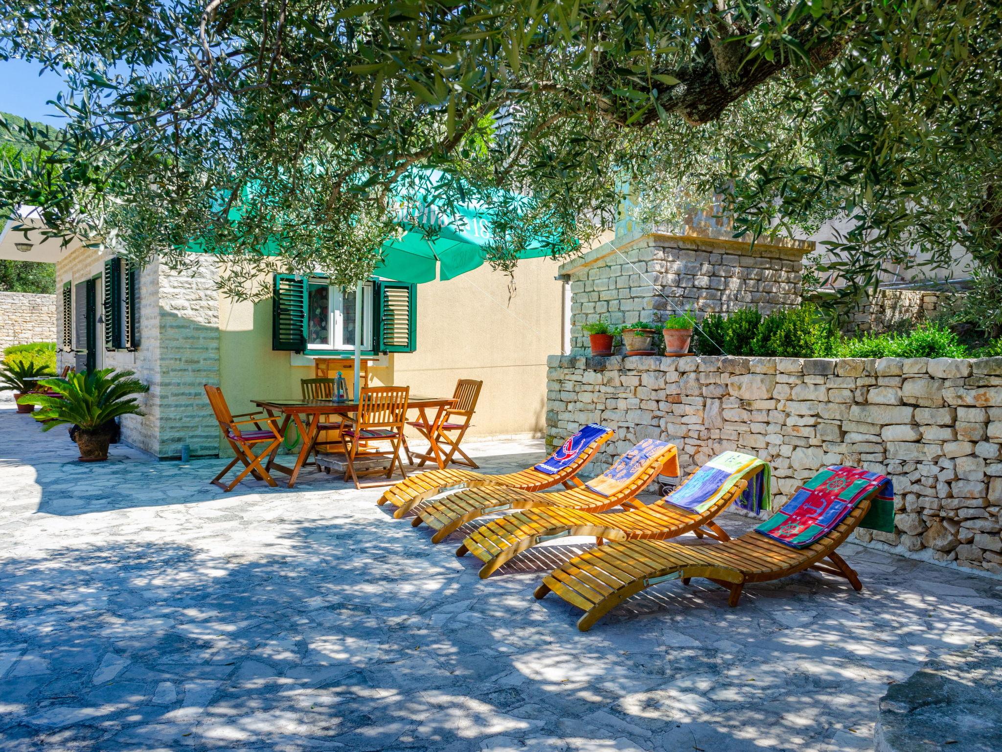 Foto 9 - Haus mit 2 Schlafzimmern in Korčula mit terrasse und blick aufs meer