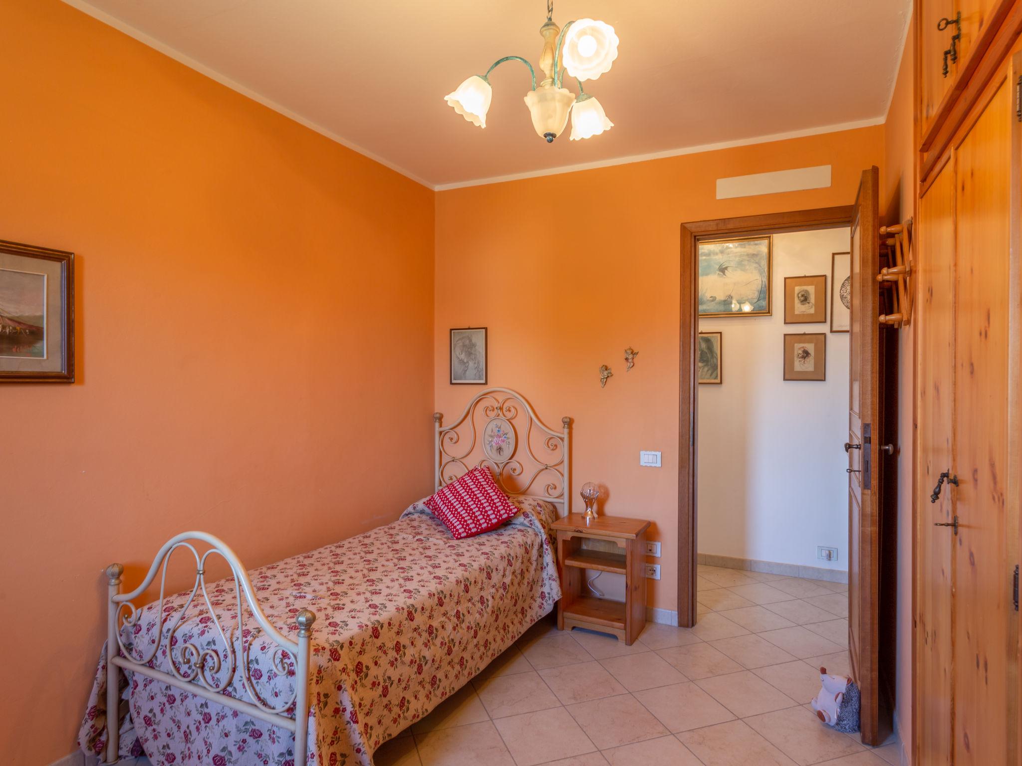 Photo 13 - 3 bedroom House in Pietrasanta with garden