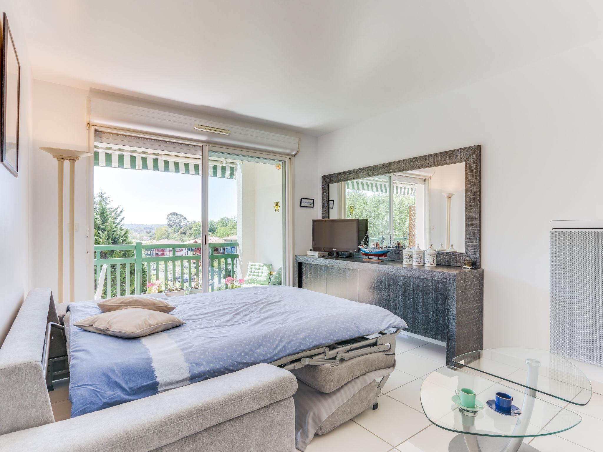 Foto 4 - Appartamento con 1 camera da letto a Saint-Jean-de-Luz con terrazza e vista mare