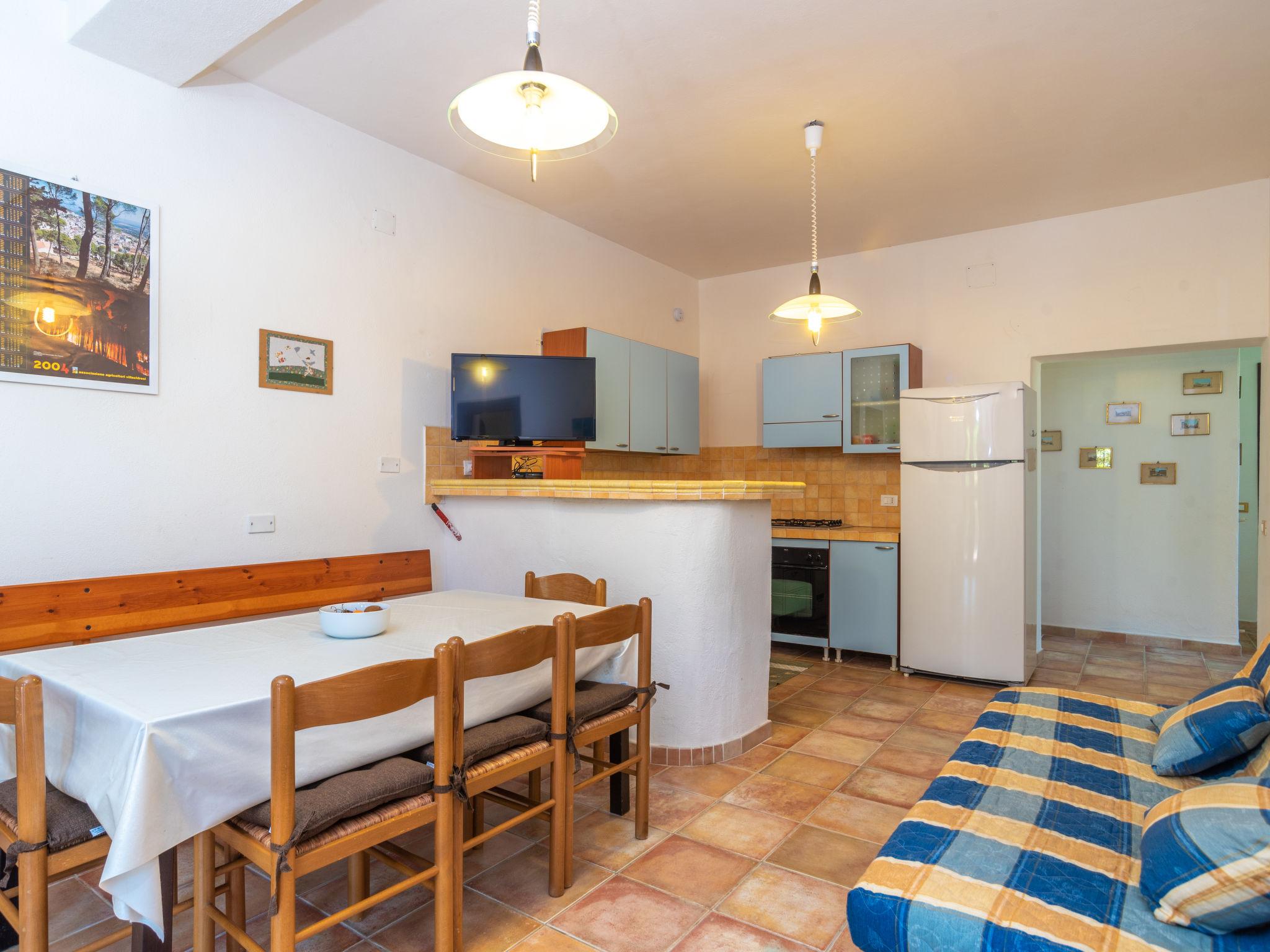 Foto 4 - Apartment mit 4 Schlafzimmern in Valledoria mit garten und blick aufs meer