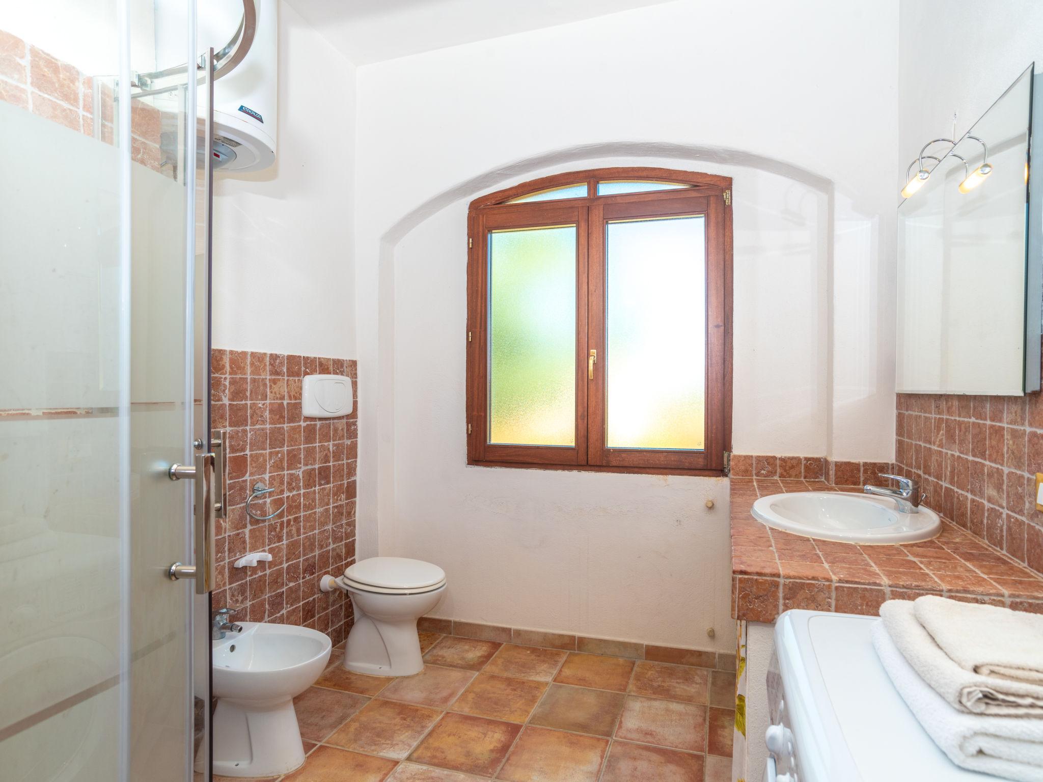 Foto 12 - Apartment mit 4 Schlafzimmern in Valledoria mit garten und blick aufs meer