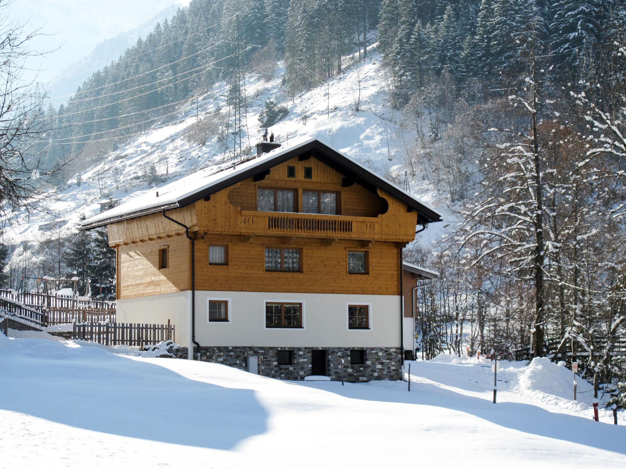 Foto 1 - Apartamento de 2 quartos em Mayrhofen com vista para a montanha