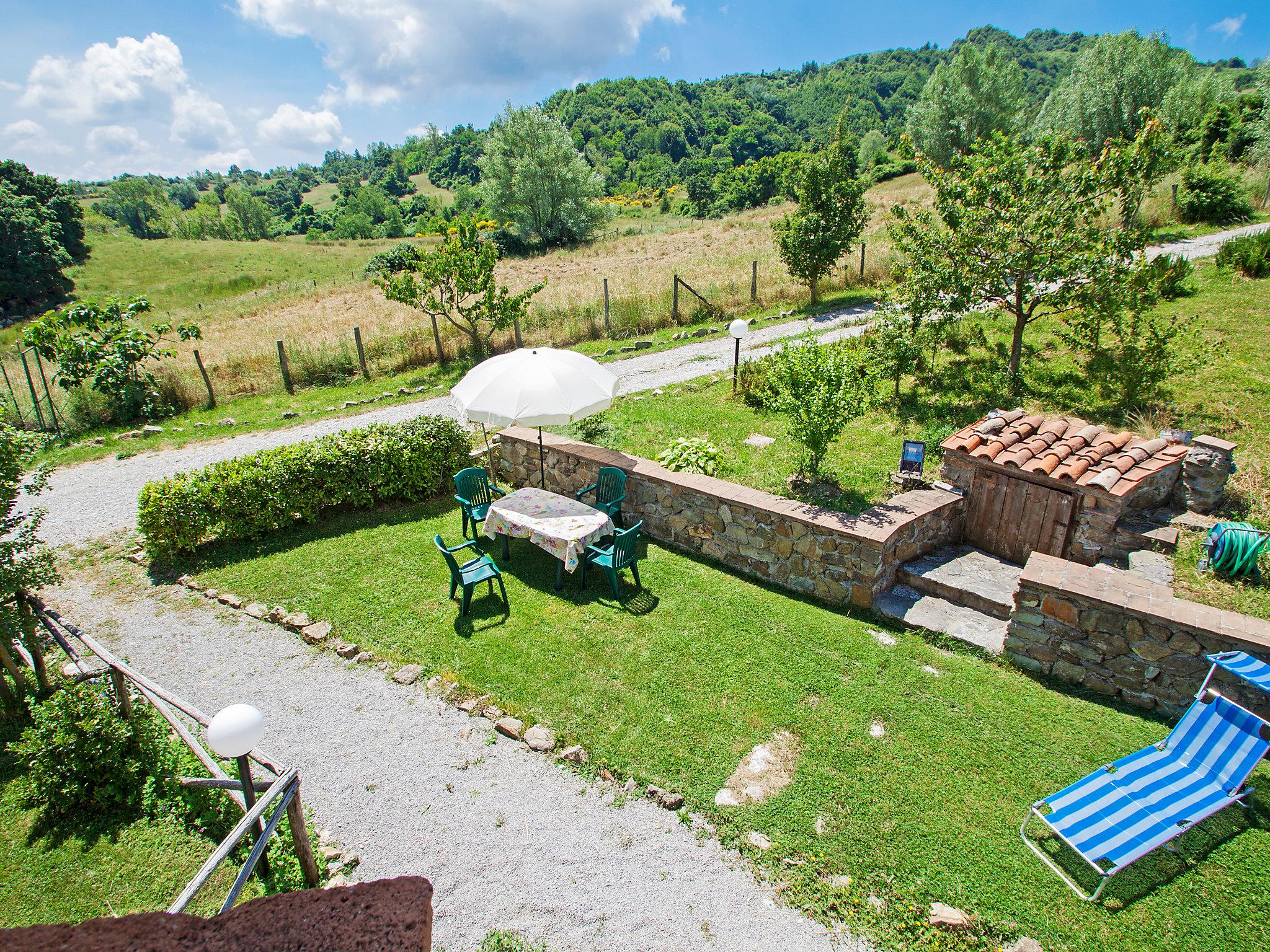 Foto 3 - Apartamento de 2 quartos em Santa Fiora com piscina e jardim