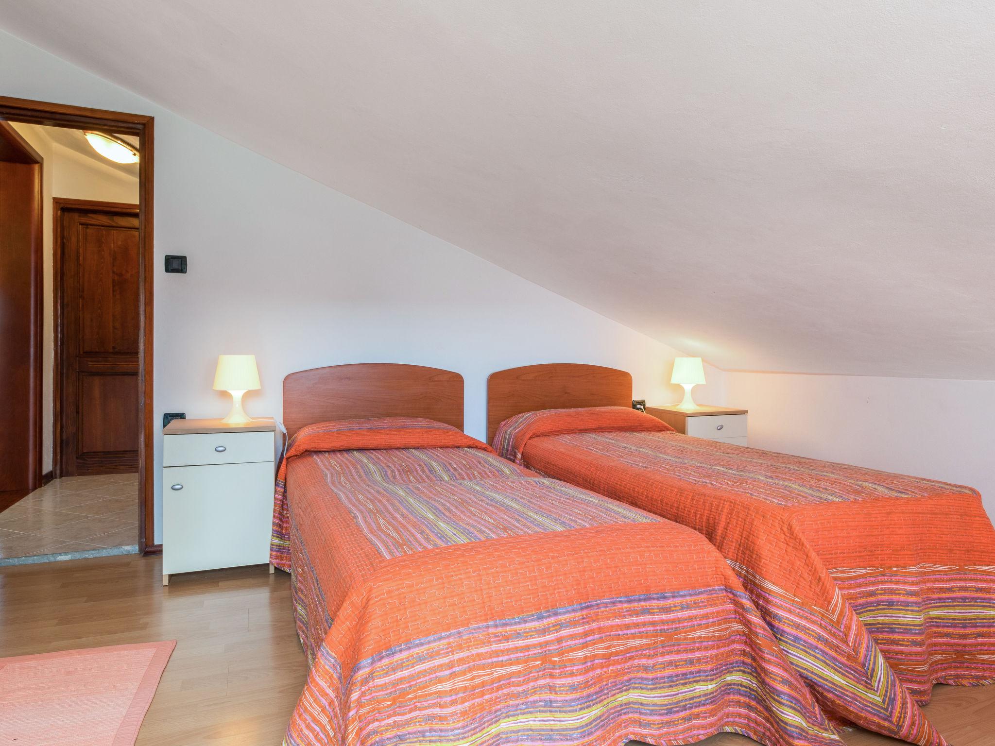 Foto 36 - Casa con 5 camere da letto a Pićan con piscina privata e terrazza