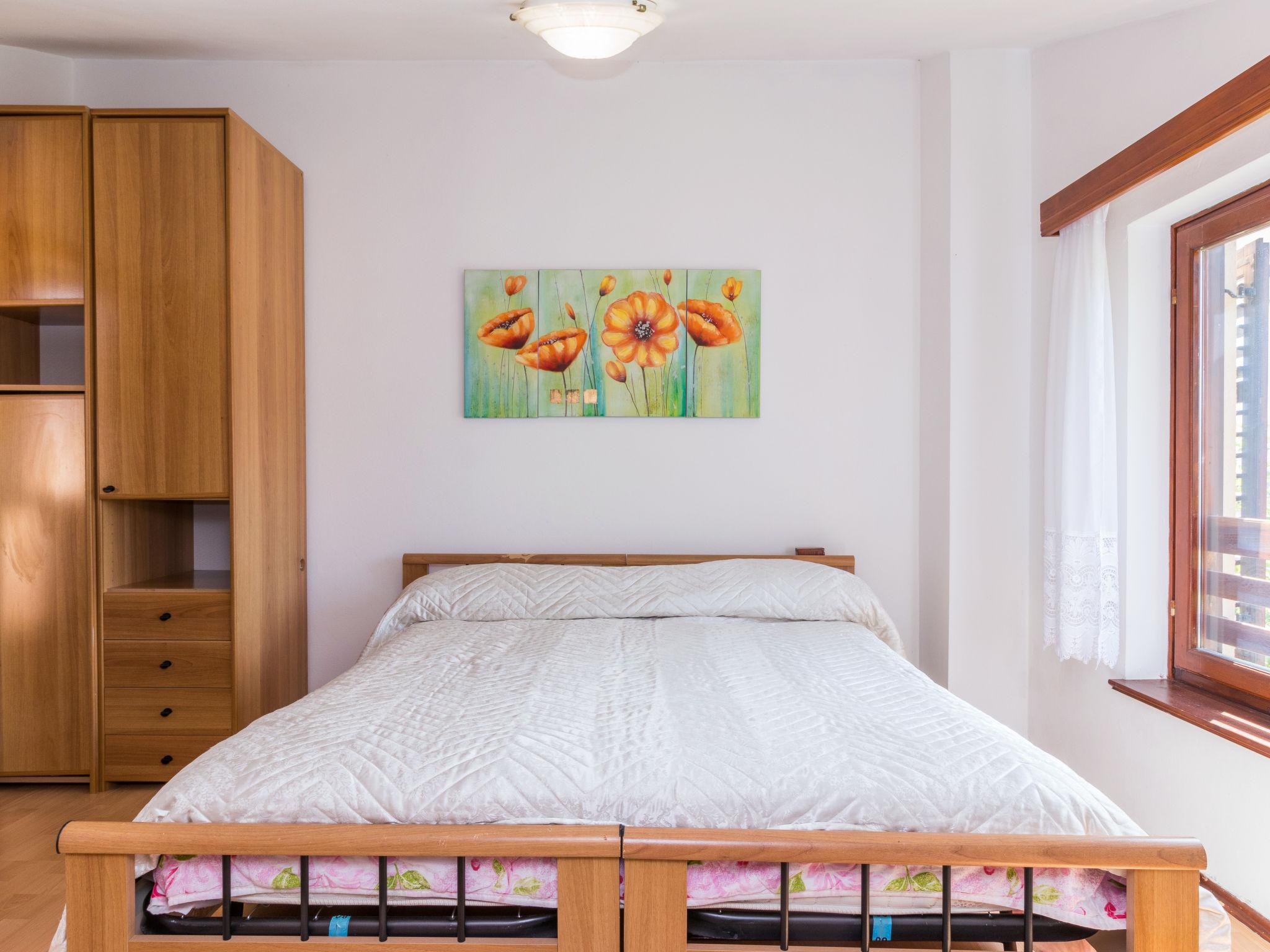 Foto 30 - Casa con 5 camere da letto a Pićan con piscina privata e terrazza