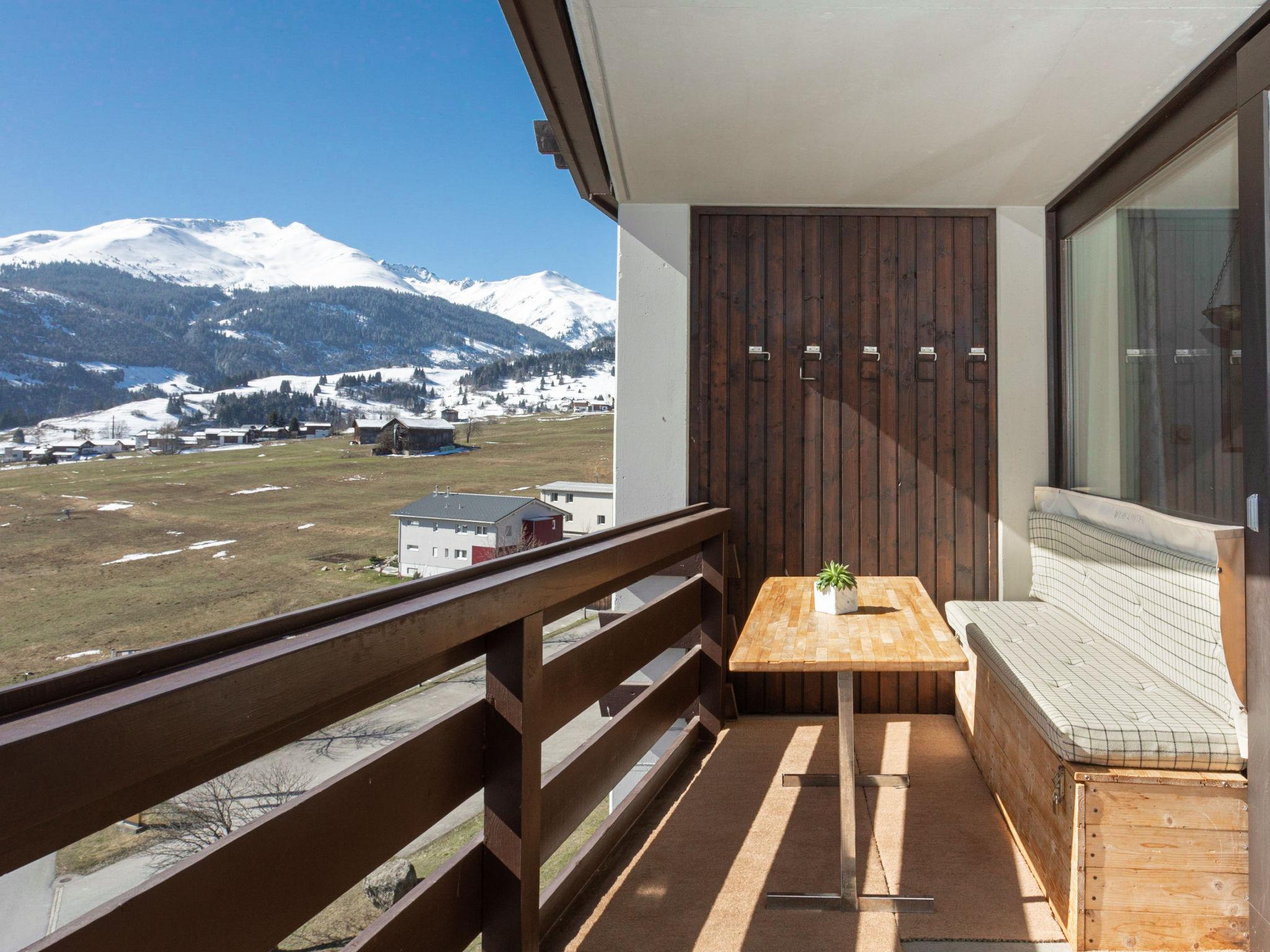 Foto 5 - Apartment mit 3 Schlafzimmern in Disentis/Mustér mit schwimmbad und blick auf die berge