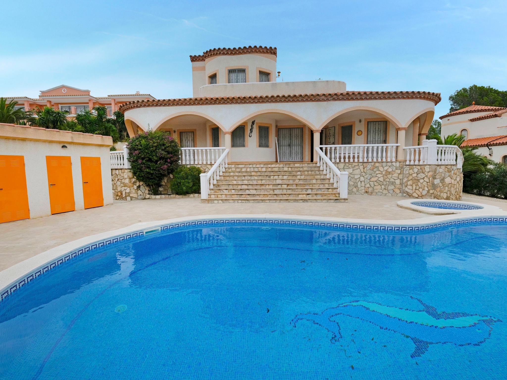 Photo 24 - 4 bedroom House in l'Ametlla de Mar with private pool and sea view