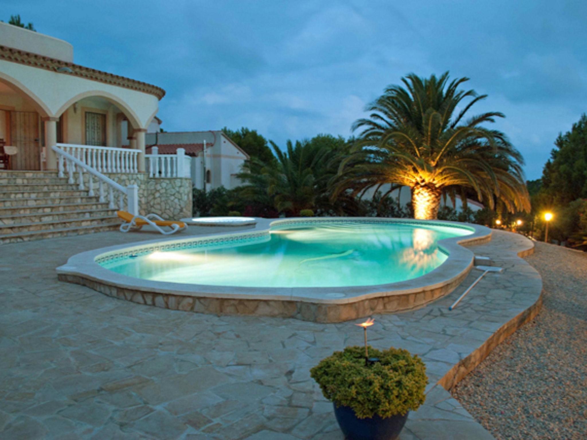 Photo 3 - 4 bedroom House in l'Ametlla de Mar with private pool and sea view