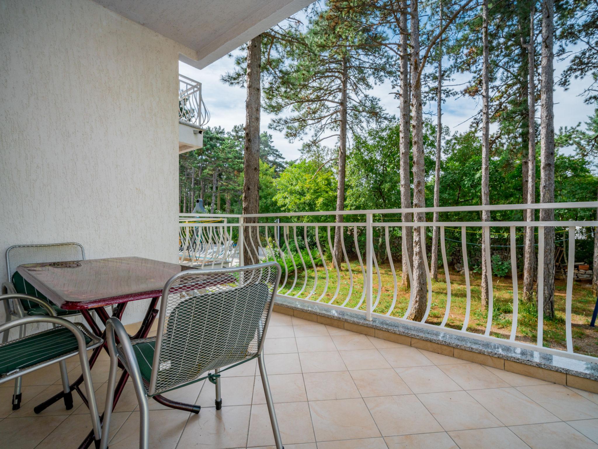 Photo 3 - 1 bedroom Apartment in Crikvenica with swimming pool and sea view