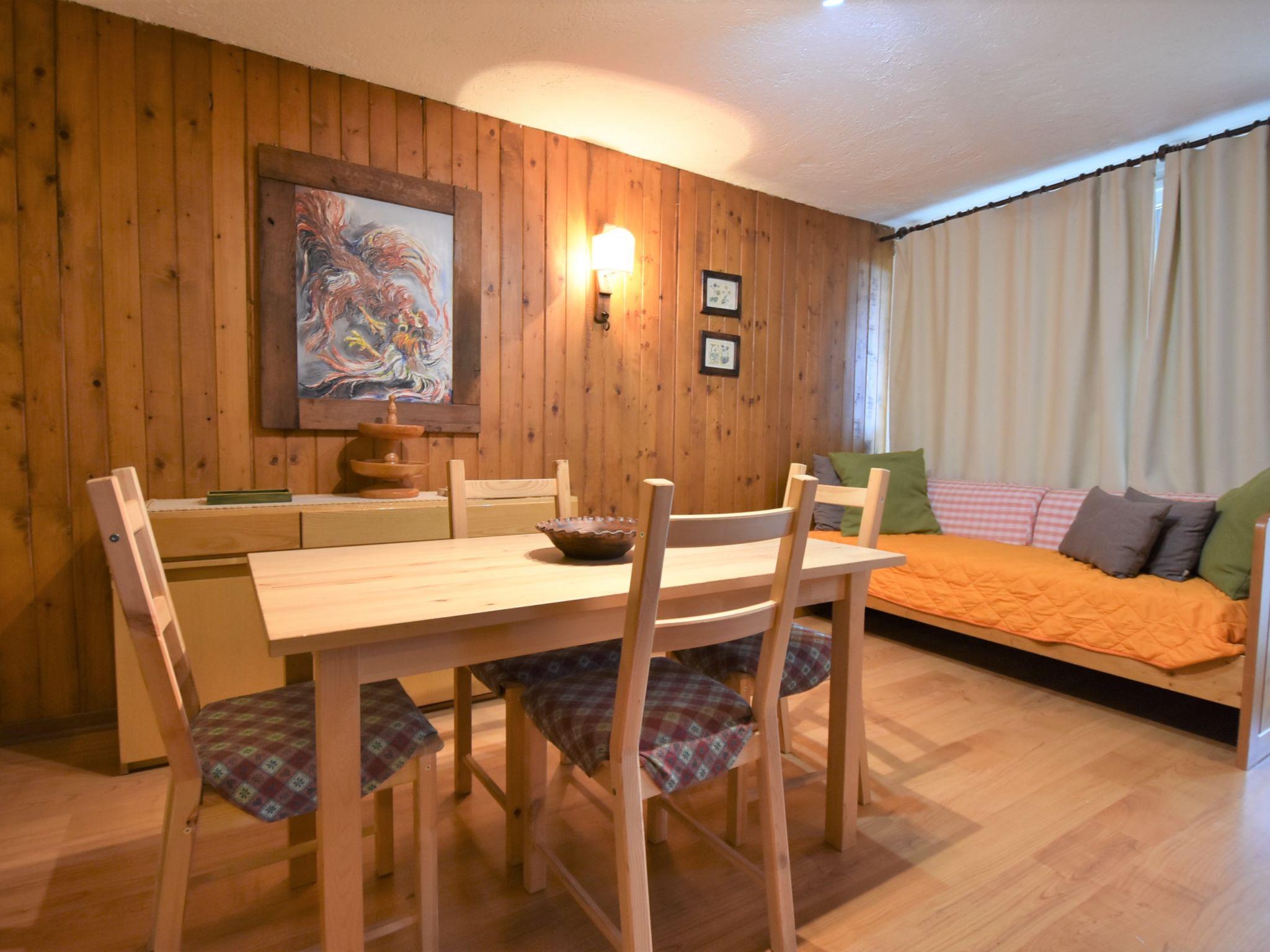 Photo 3 - 1 bedroom Apartment in Pinzolo with garden