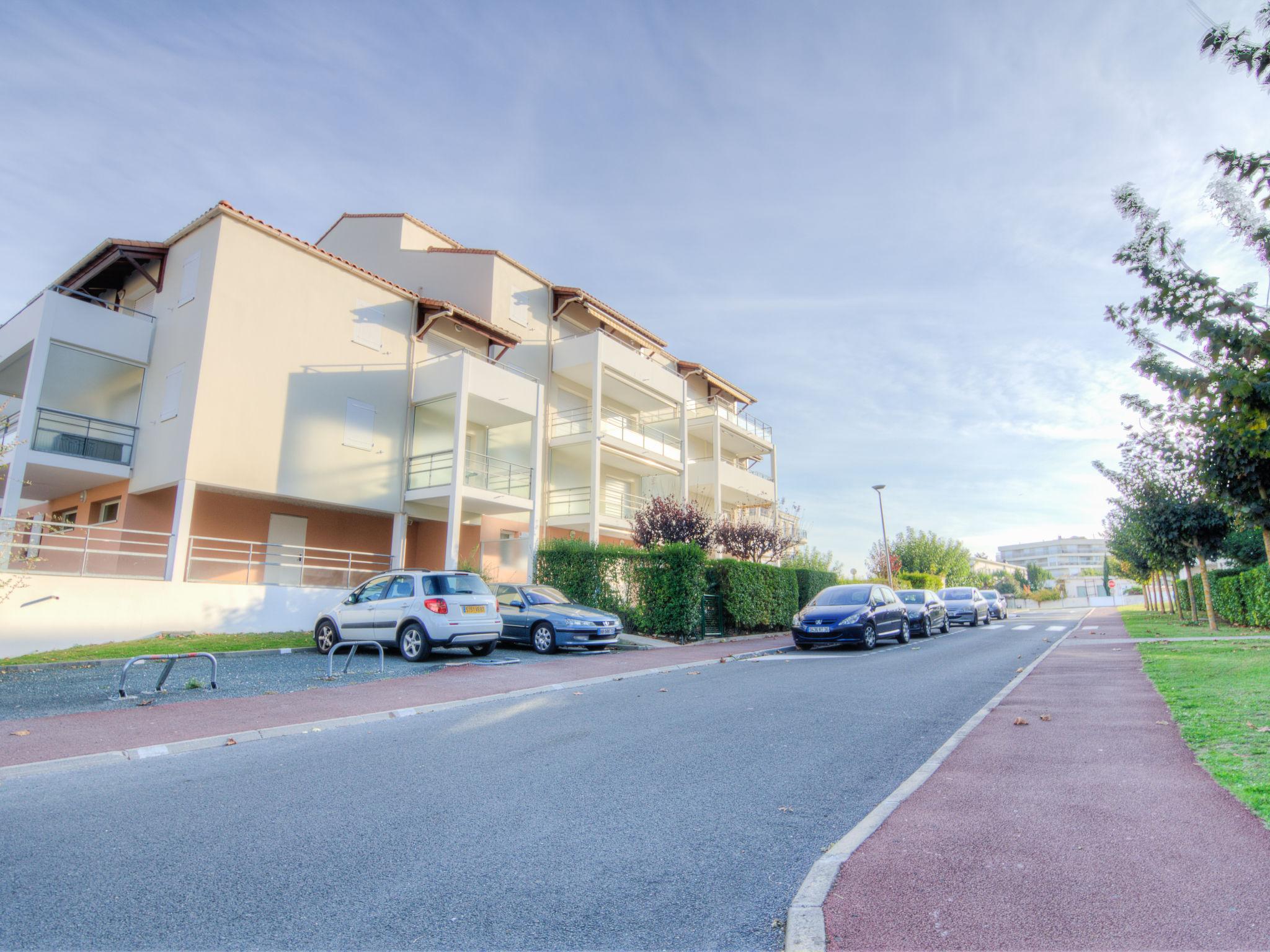 Foto 6 - Apartamento de 2 habitaciones en Vaux-sur-Mer con piscina privada y vistas al mar