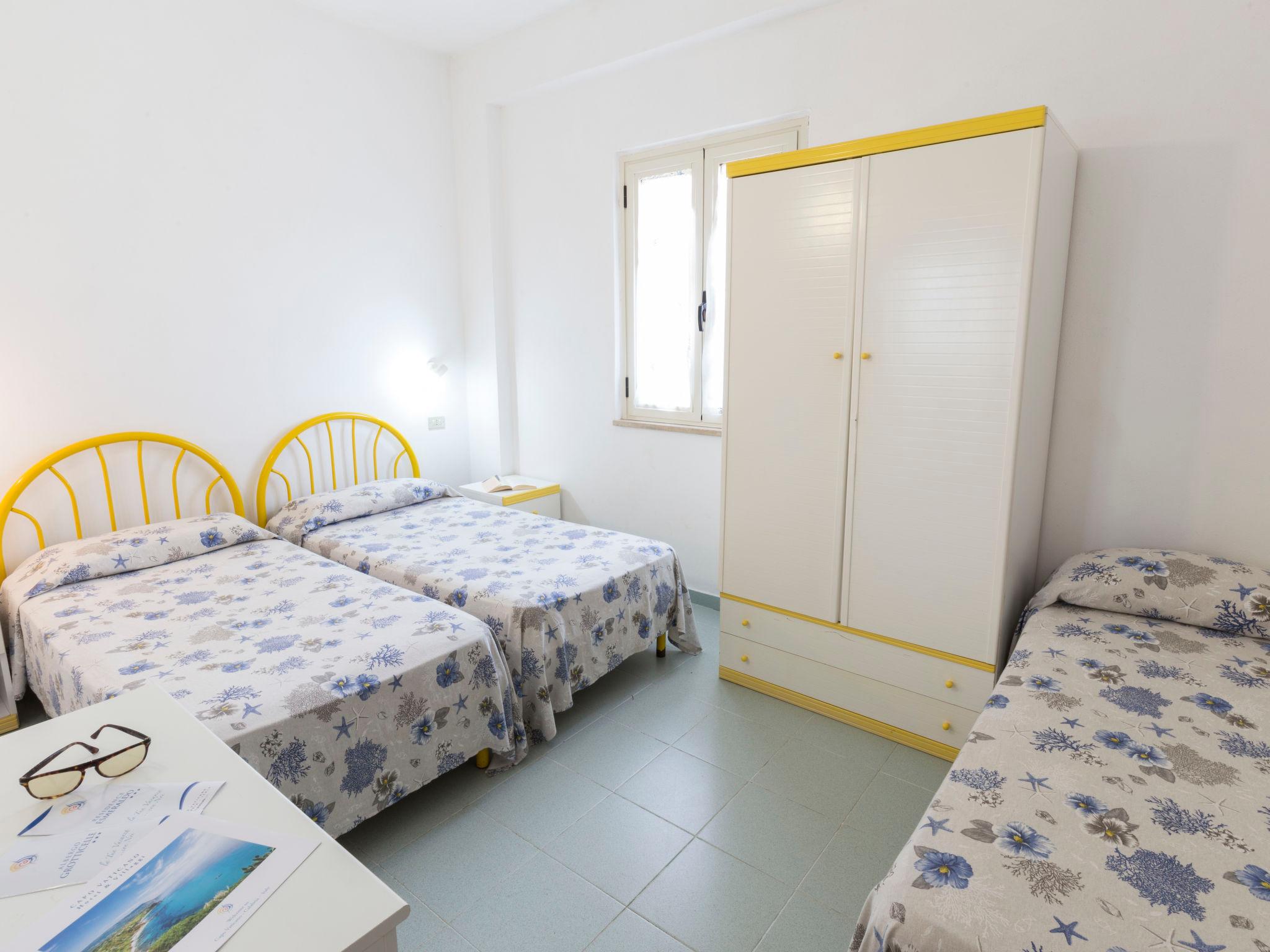 Foto 11 - Apartment mit 2 Schlafzimmern in Ricadi mit schwimmbad und garten