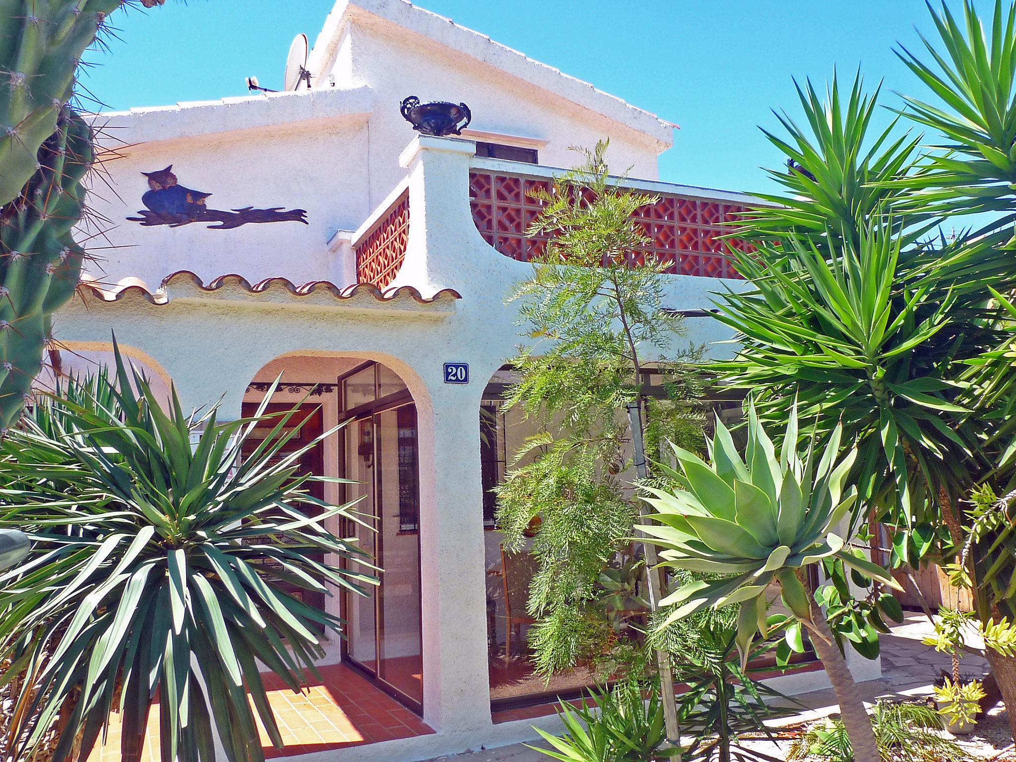 Photo 1 - Maison de 2 chambres à l'Ampolla avec jardin et vues à la mer