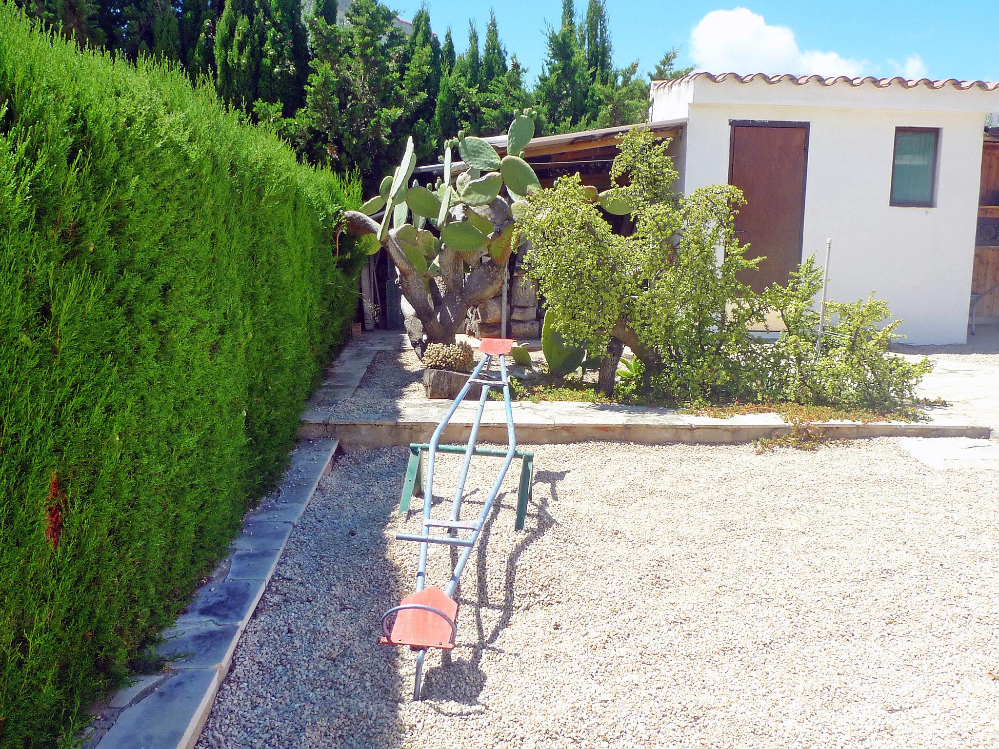 Photo 15 - Maison de 2 chambres à l'Ampolla avec jardin et vues à la mer