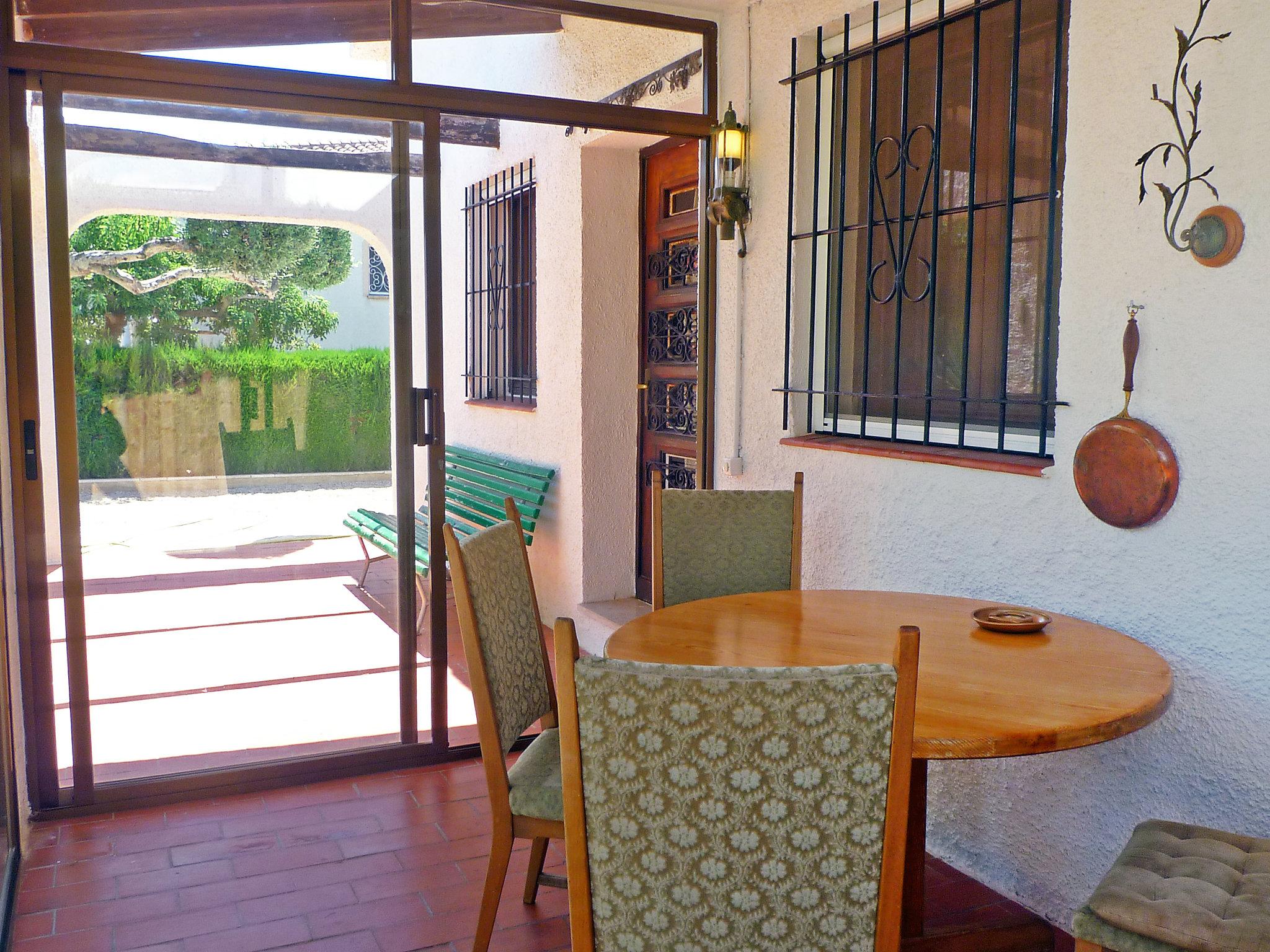 Photo 6 - Maison de 2 chambres à l'Ampolla avec jardin et terrasse