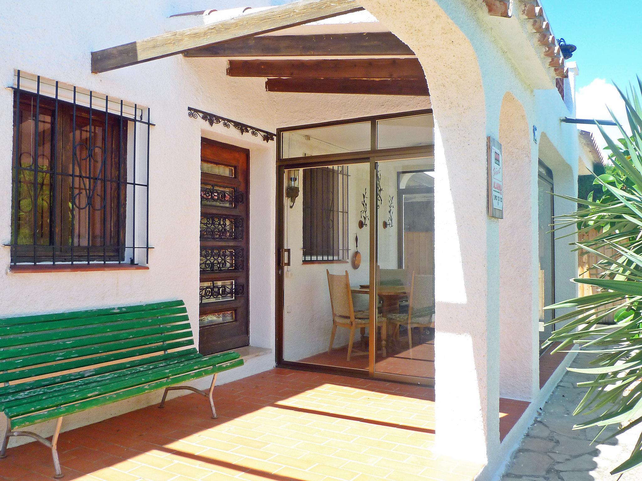 Photo 2 - Maison de 2 chambres à l'Ampolla avec jardin et vues à la mer