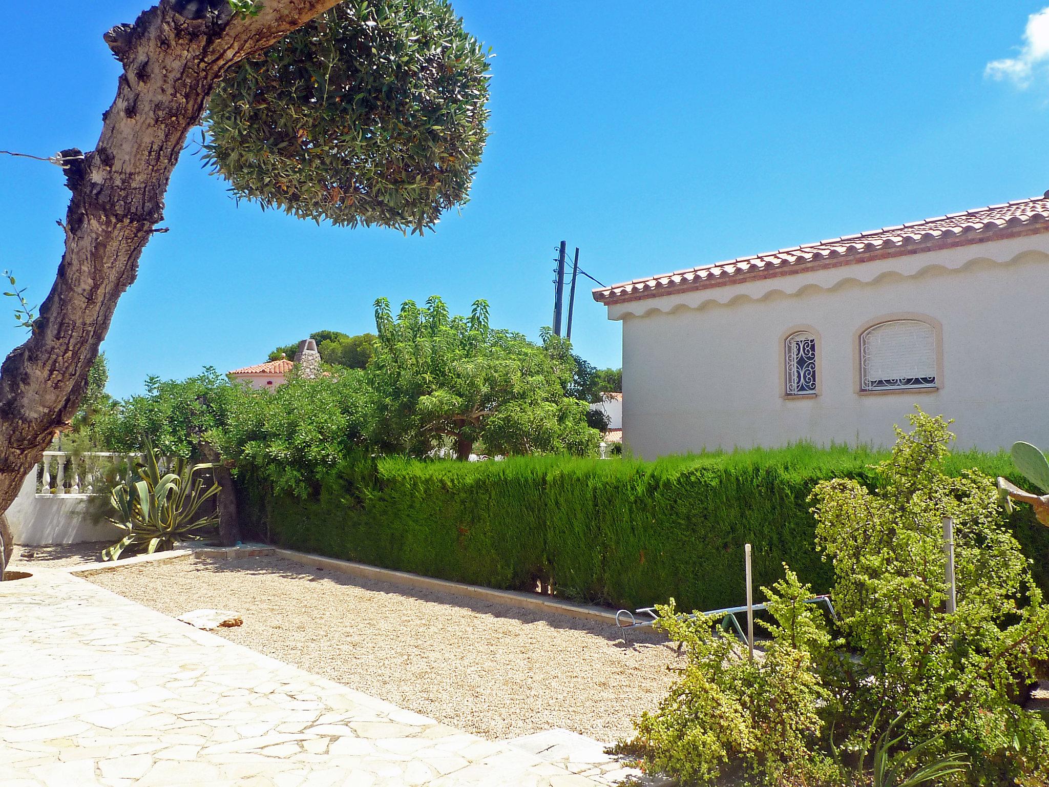 Photo 16 - 2 bedroom House in l'Ampolla with garden and sea view