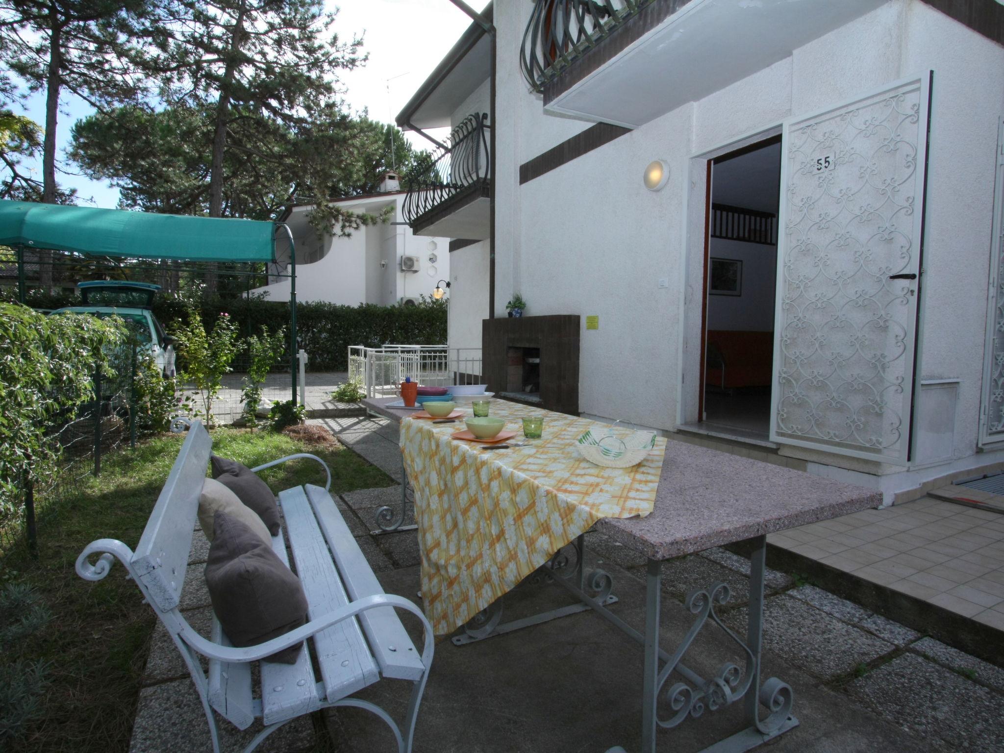 Photo 2 - 4 bedroom House in Lignano Sabbiadoro with garden and sea view